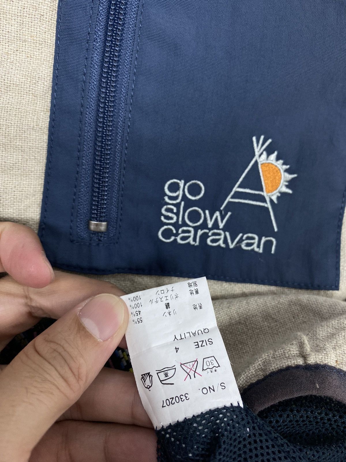 go slow caravan Rare‼️ Go Slow Carawan Hoodie Multicolor Vest Size US M / EU 48-50 / 2 - 9 Thumbnail