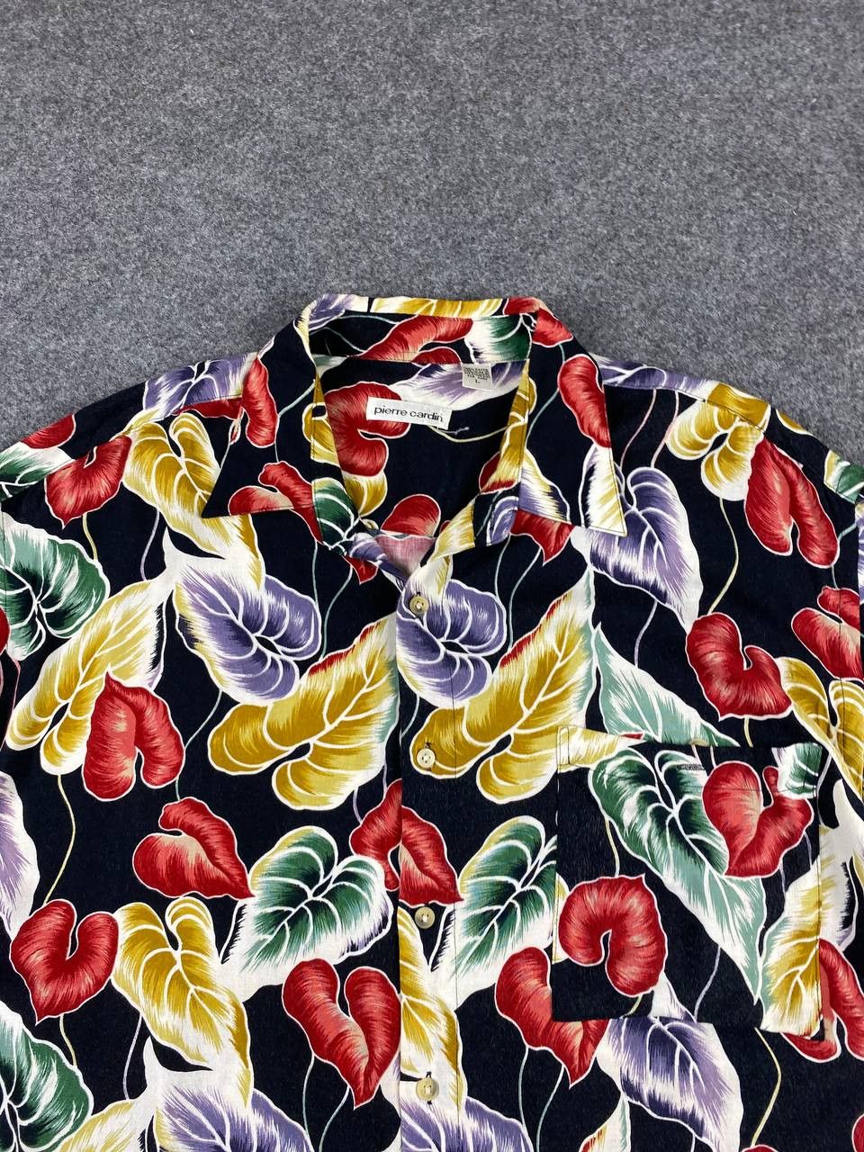Pierre Cardin vintage piere cardin 100 rayon hawaiian shirt nice design Size US L / EU 52-54 / 3 - 2 Thumbnail