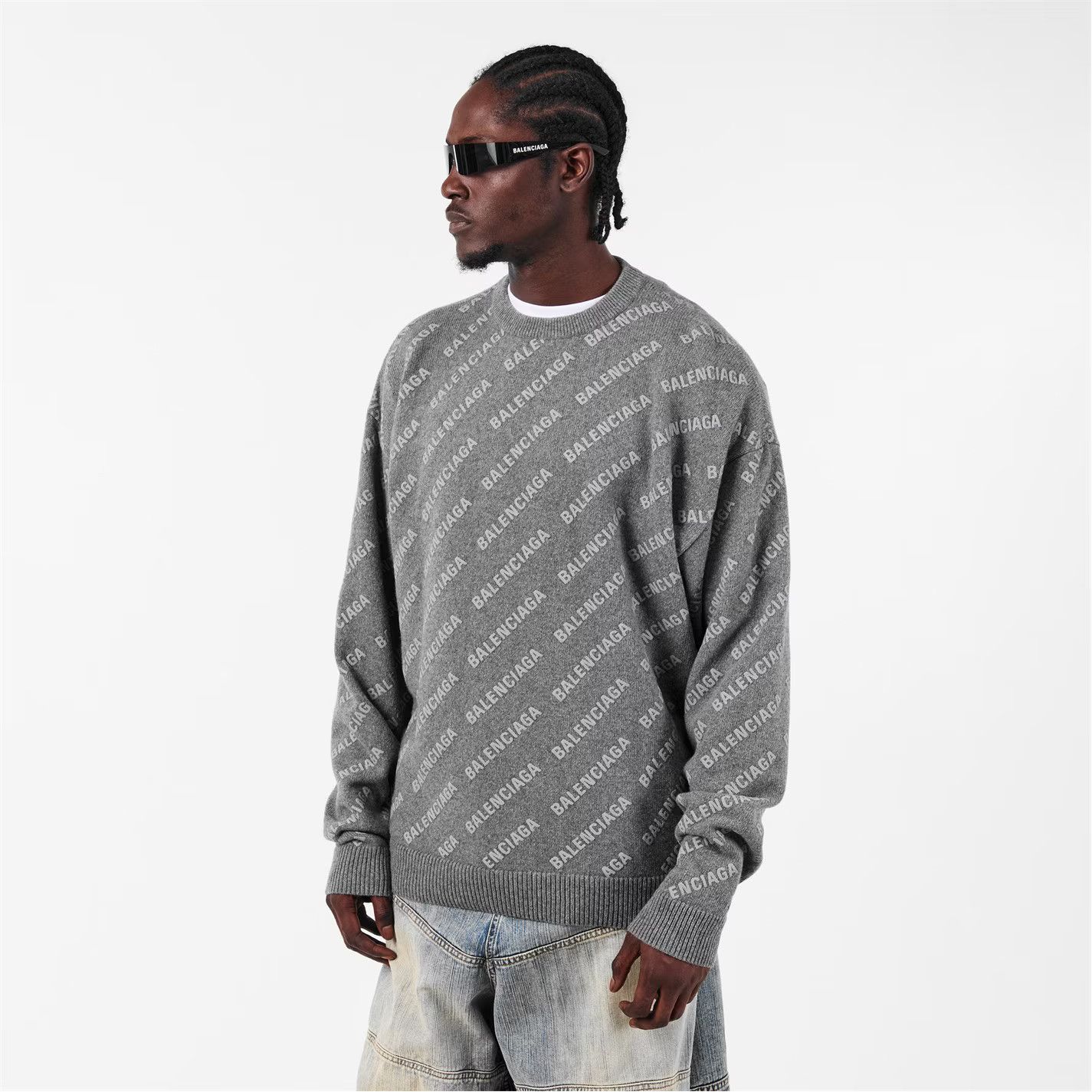 Balenciaga o1g2r1mq0226 All Over Logo Sweater In Heather Grey Size US XS / EU 42 / 0 - 6 Thumbnail