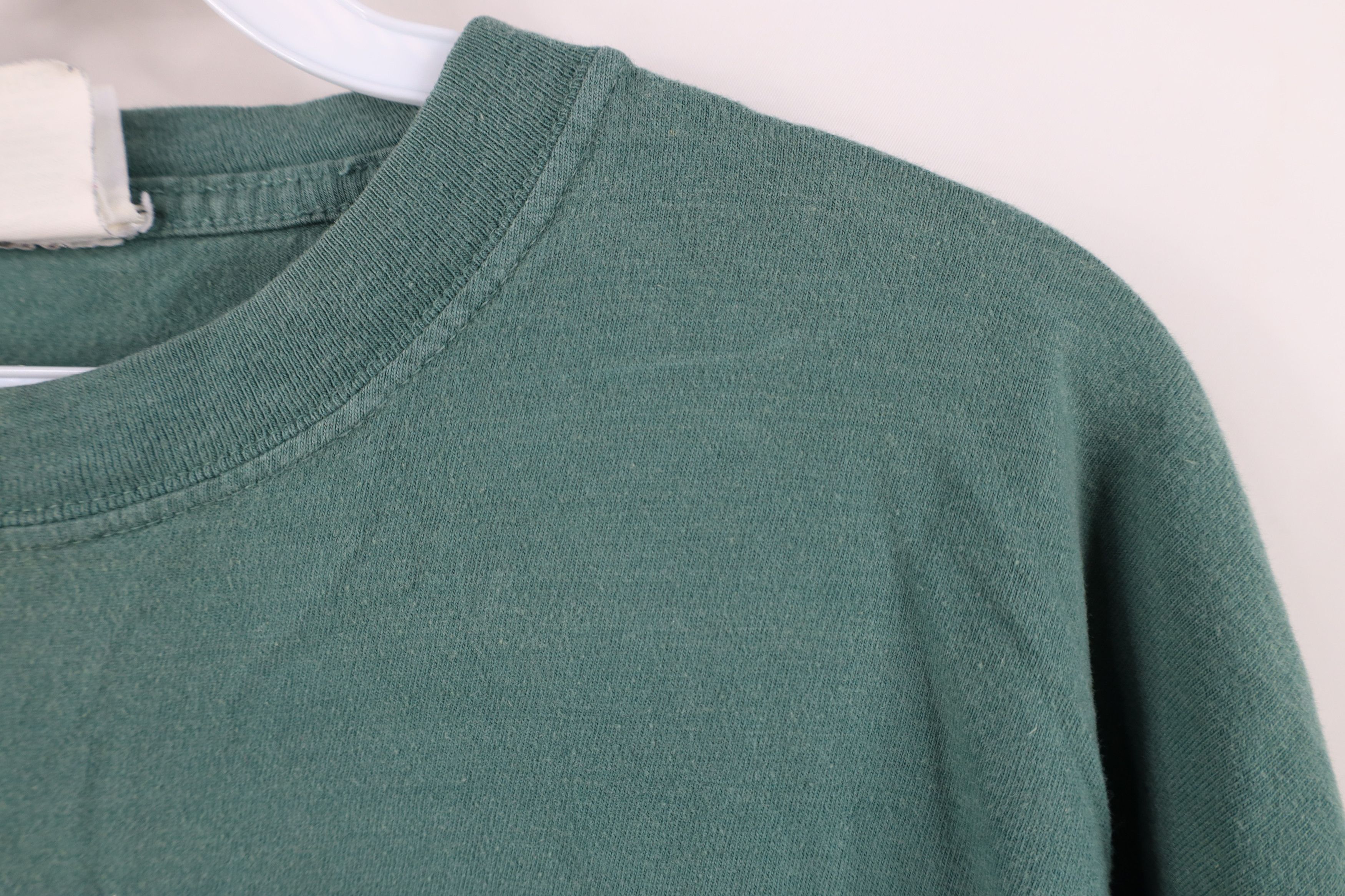 Vintage Vintage 90s Streetwear Deer Buck Mountains T-Shirt Green Size US L / EU 52-54 / 3 - 5 Thumbnail