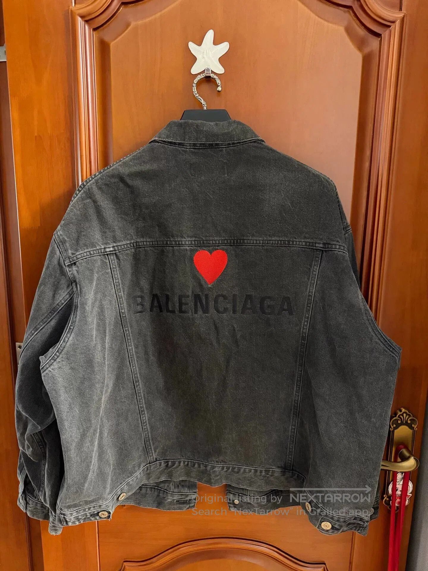 Balenciaga balenciaga embroidered denim jacket size m. Size US M / EU 48-50 / 2 - 2 Thumbnail