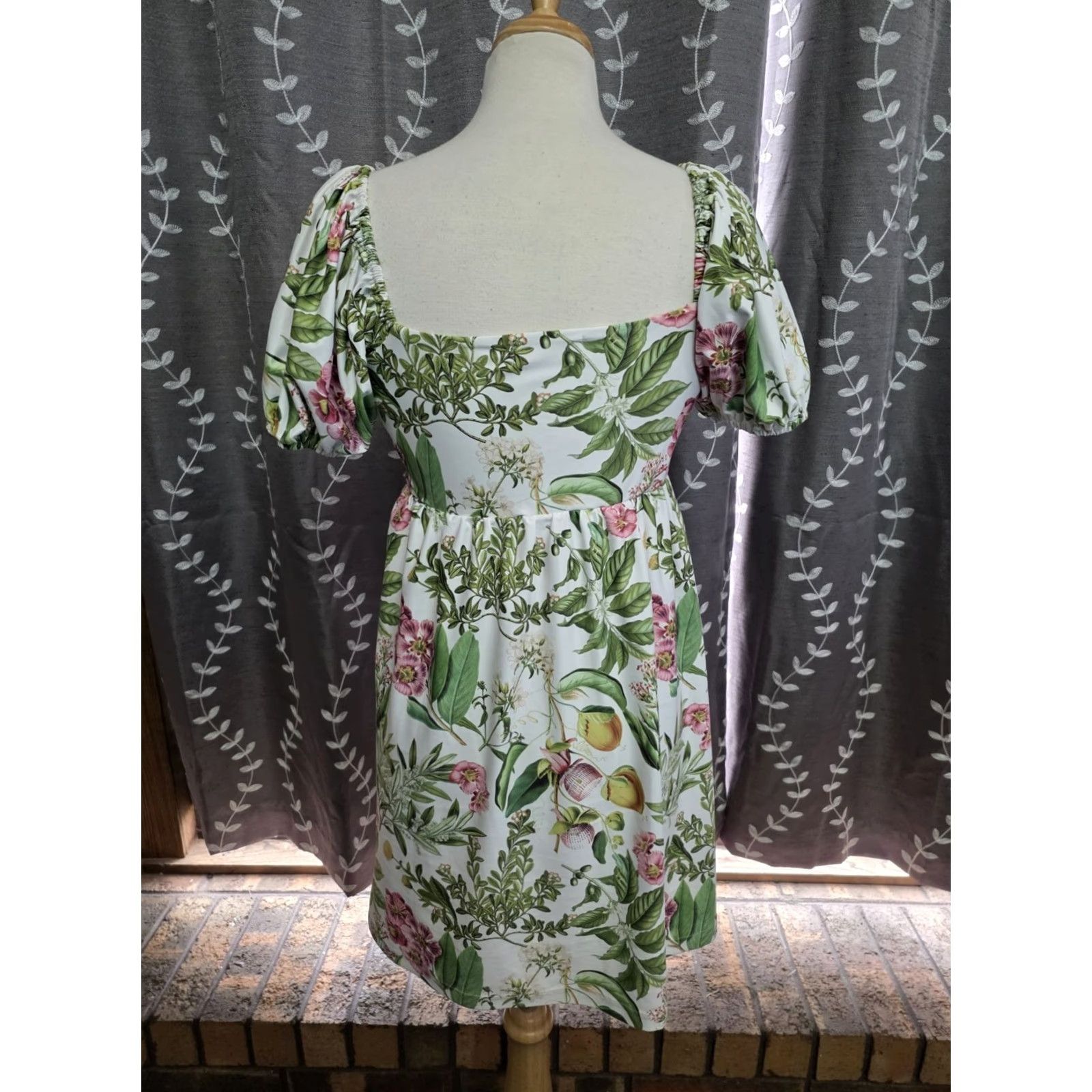 Vintage Smith & Quinn Lucy Dress Floral Print Square Neck Puff Sleeve Mini Women's XS Size XS / US 0-2 / IT 36-38 - 3 Thumbnail