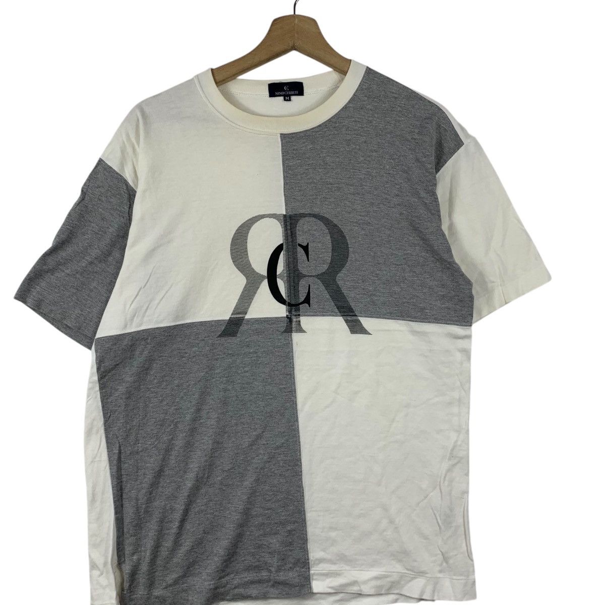 Vintage Vintage NINO CERRUTI ITALY Center Logo Patch Tee Shirt Size M / US 6-8 / IT 42-44 - 3 Thumbnail