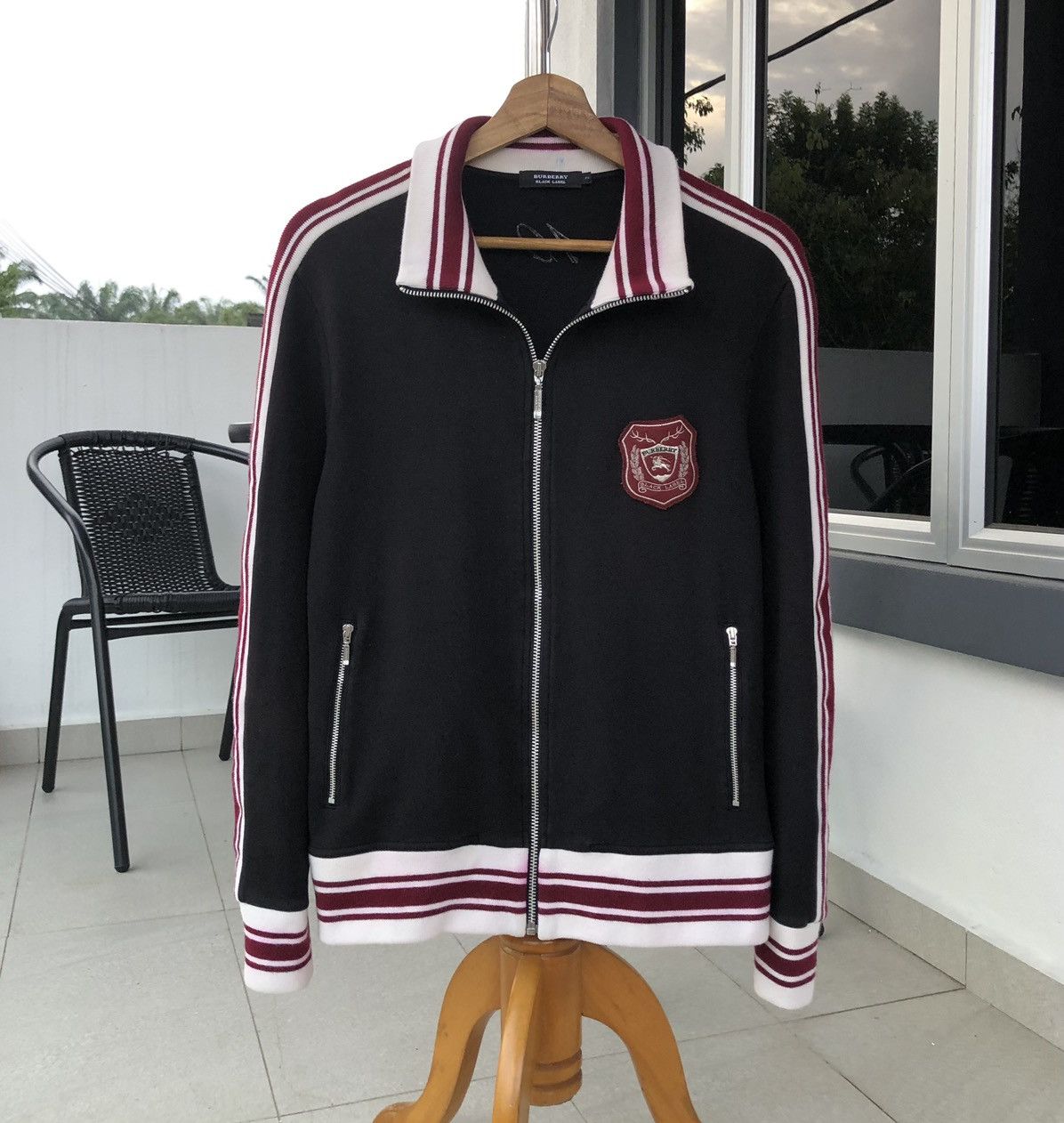 Burberry Burberry Black Label Patch Logo Stretchable Sweaters/Jacket Size US S / EU 44-46 / 1 - 1 Thumbnail