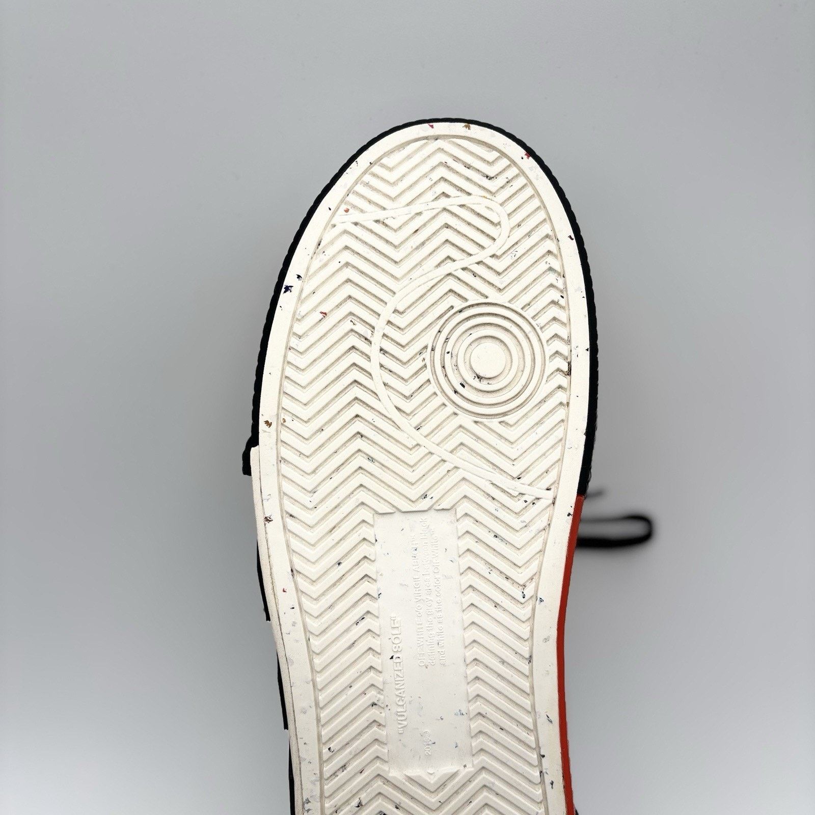 Off-White Off-White Vulc Sneaker ' Canvas White, Black ' | GOOD COND! Size US 8 / EU 41 - 10 Thumbnail