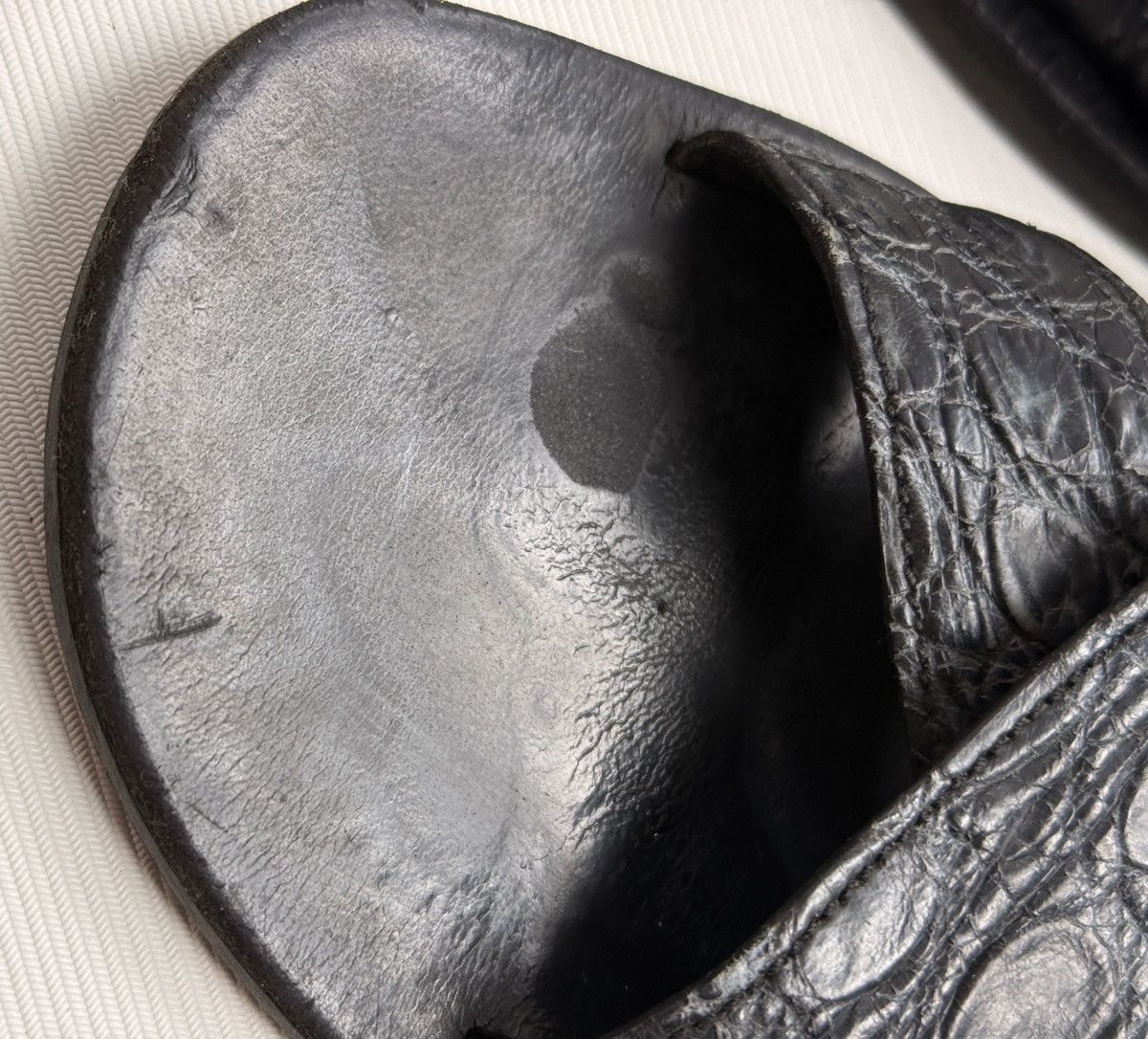 Prada Prada Leather crocodile print sandals slides 6.5 / 40 EU Size US 6.5 / EU 39-40 - 5 Thumbnail