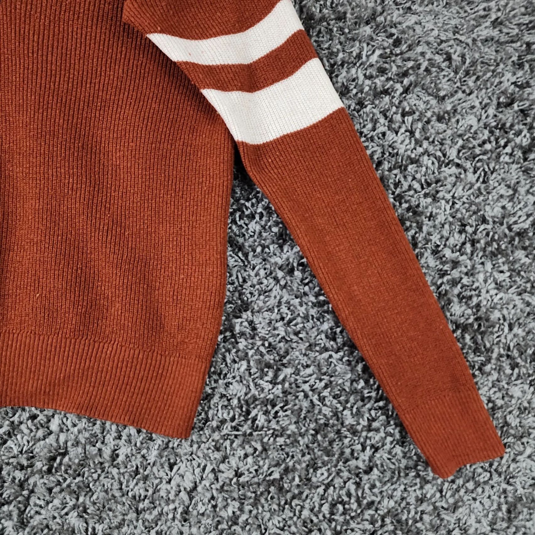 American Eagle Outfitters VINTAGE American Eagle Womens Sweater Long Sleeve Pullover XS Brown Casual Womens Size XS / US 0-2 / IT 36-38 - 2 Thumbnail