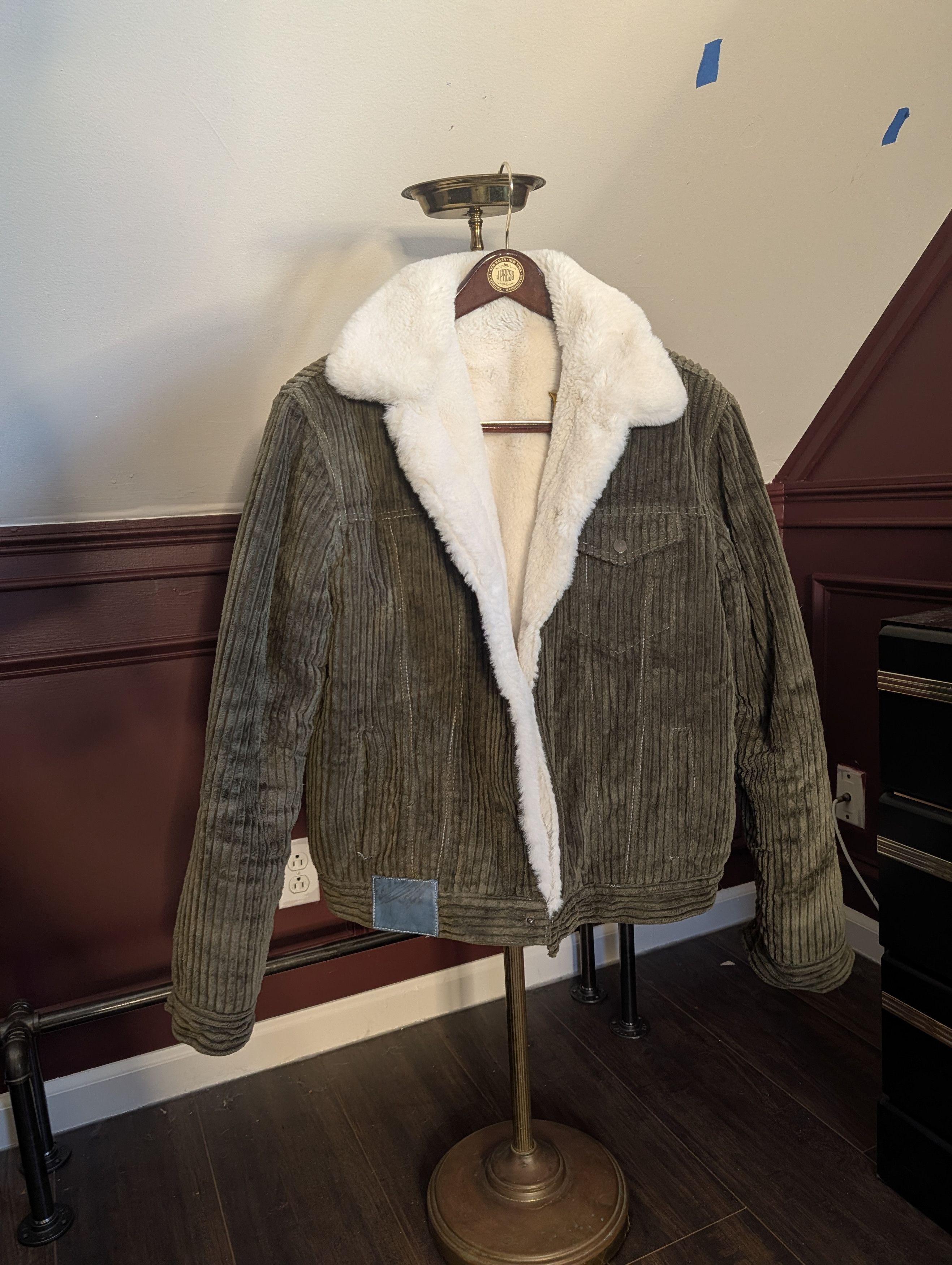 Pyer Moss Runway green corduroy fur lined trucker jacket Fall 2018 Size US S / EU 44-46 / 1 - 1 Thumbnail