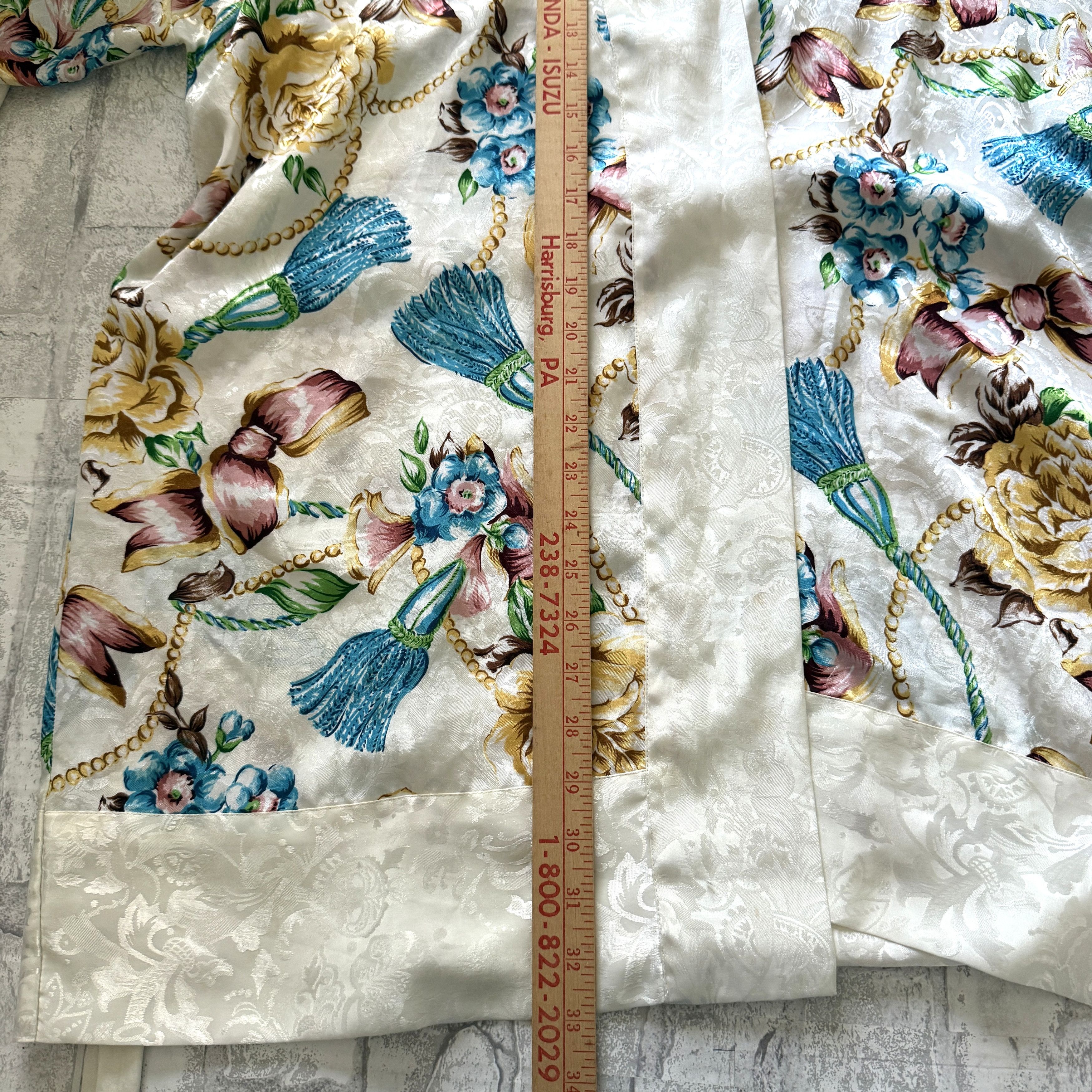 Victoria's Secret Victorias Secret Kimono Robe Floral Gold Label Coquette Size ONE SIZE - 8 Thumbnail