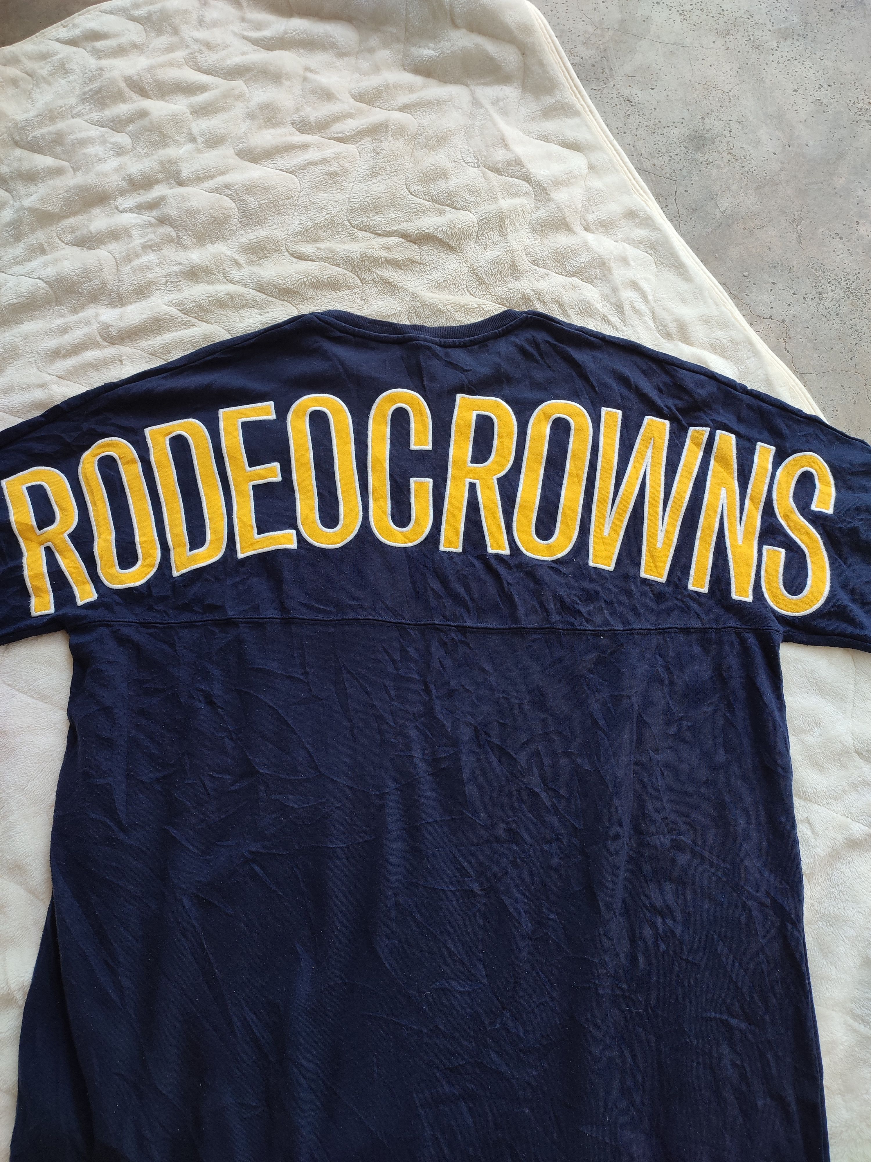Japanese Brand × Vintage 💥BAGGY💥 RODEO CROWNS SPELL OUT VINTAGE TEE Size US XXL / EU 58 / 5 - 5 Thumbnail