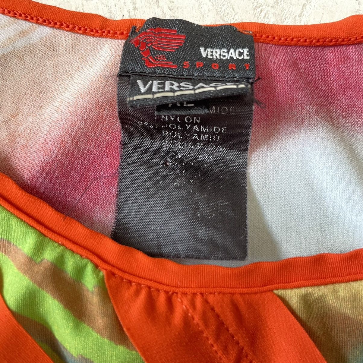 Versace Versace Y2K Retro Diagonal Stripes Tank Top Size XL Size XL / US 12-14 / IT 48-50 - 4 Thumbnail