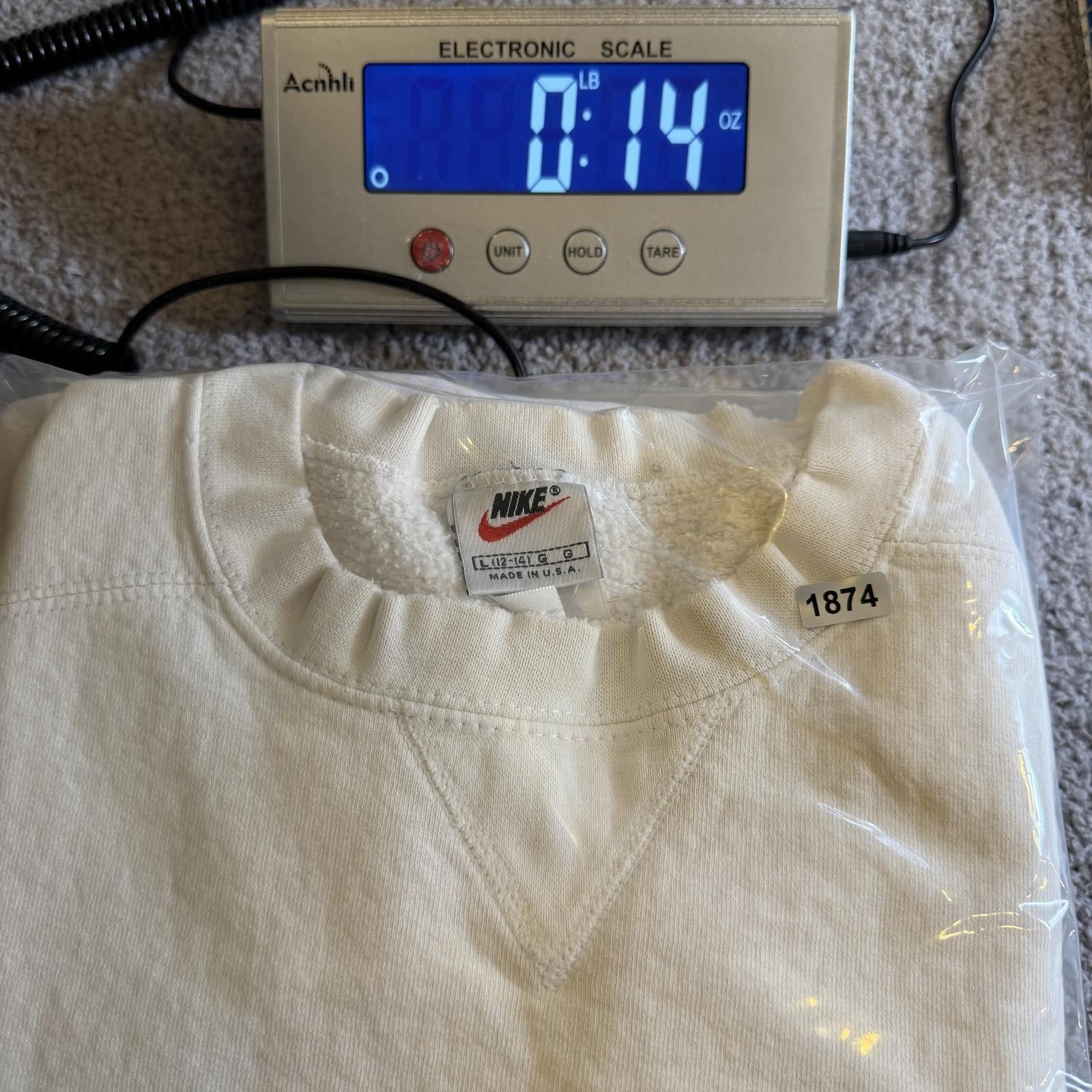 Nike Vintage Nike 90s Center Swoosh Crewneck Sweatshirt Made USA Size US L / EU 52-54 / 3 - 9 Thumbnail