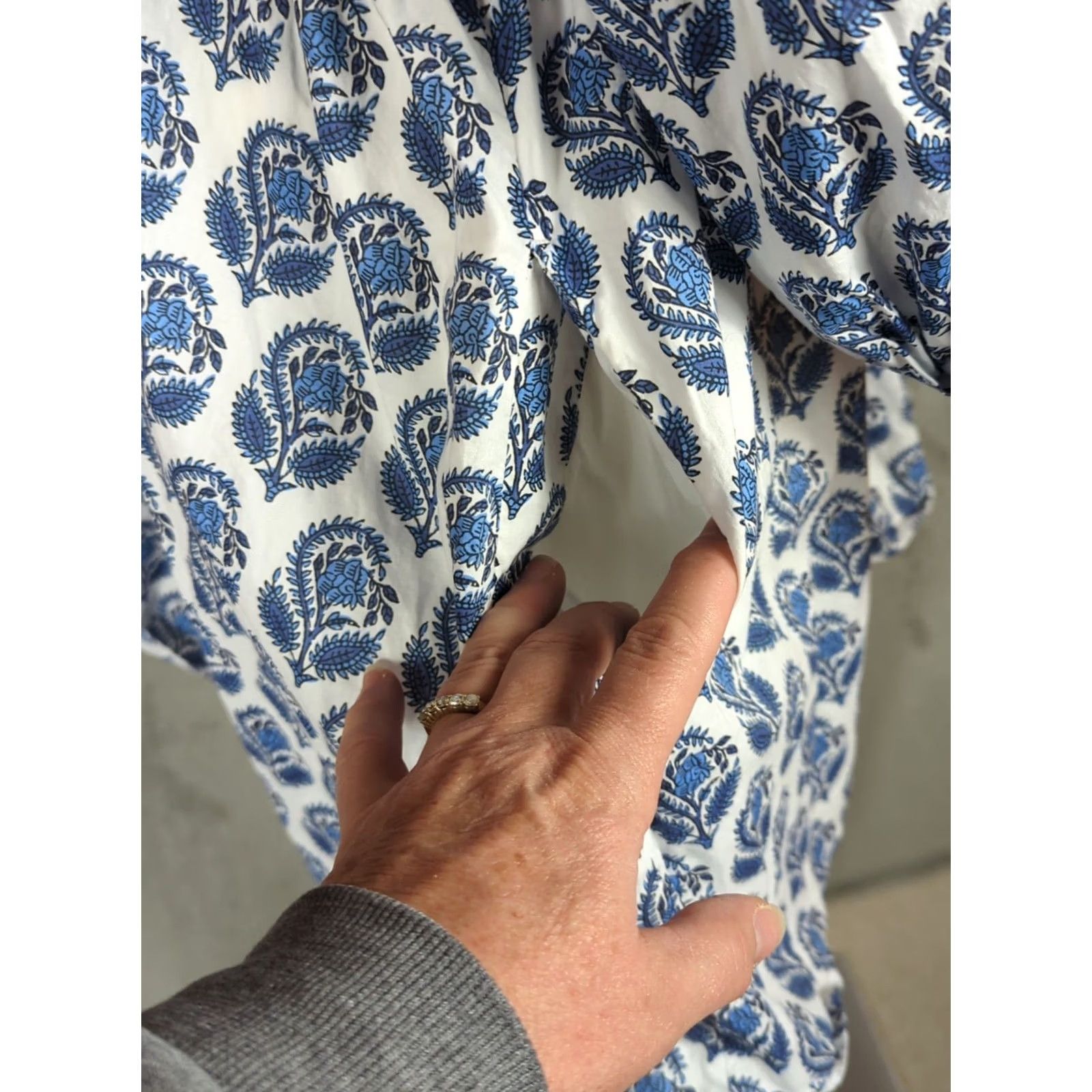 J.Crew J.CREW Mini Dress in Bandana Block Print Floral Blue L Boho Cottage Floral A-Line Short Sleeve Balloon Button V-Neck Casual Women Size L / US 10 / IT 46 - 4 Thumbnail