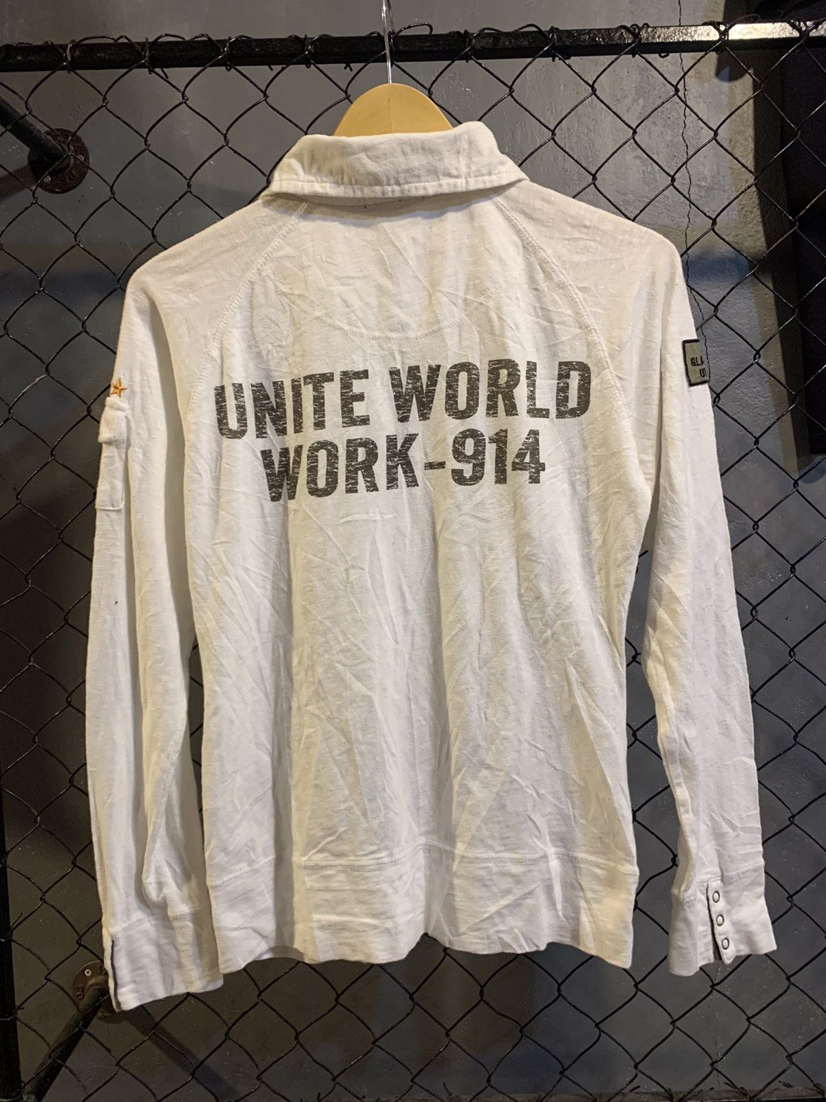 20471120 × Beauty Beast × If Six Was Nine Underwraps Rock Army Ifsixwasnine Longsleeve T Shirt Size L / US 10 / IT 46 - 12 Thumbnail