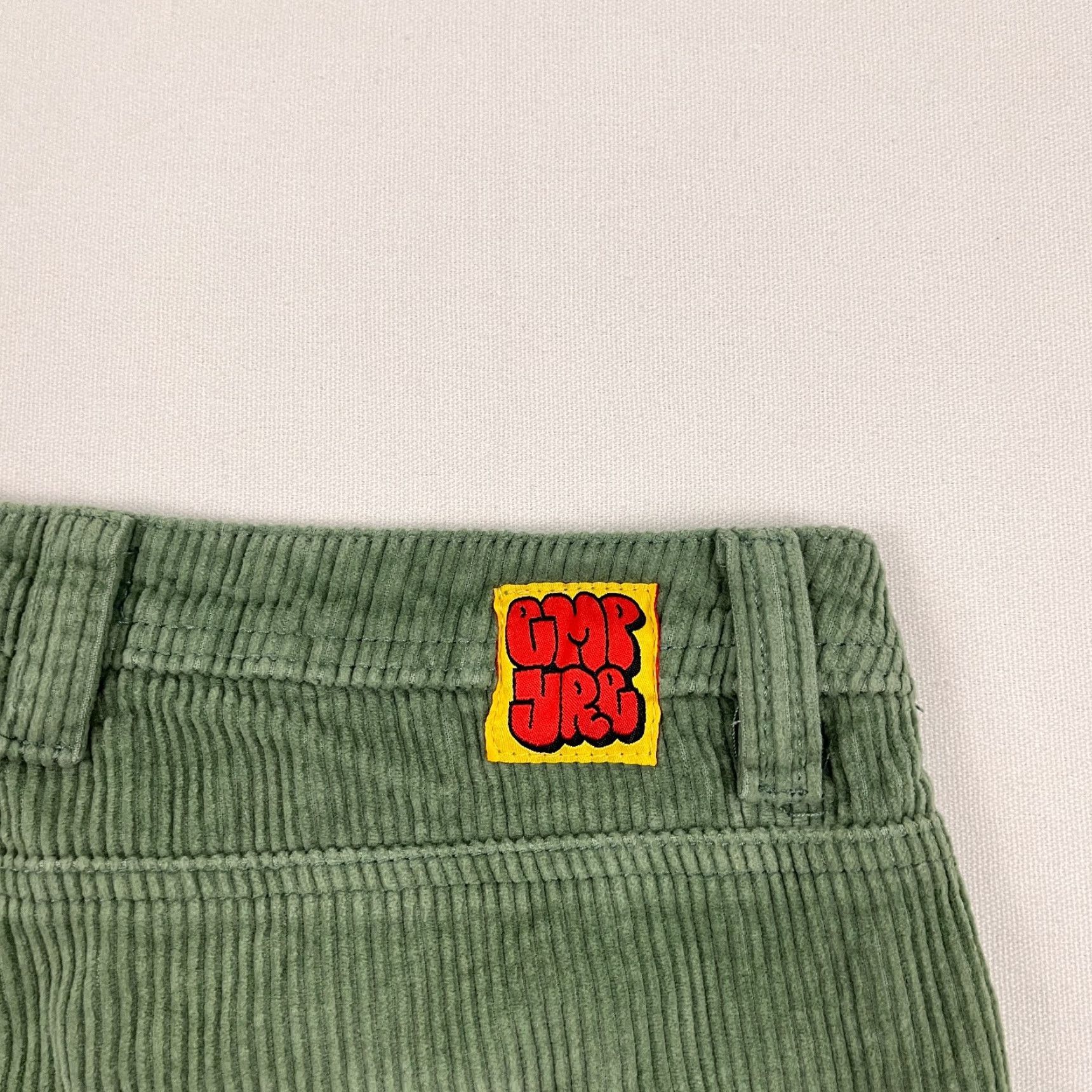 Empyre VINTAGE Empyre Green Corduroy Pants Mens 30x28 Relaxed Straight Leg Y2K Retro Skater Cords Black? Wait Size US 30 / EU 46 - 5 Thumbnail