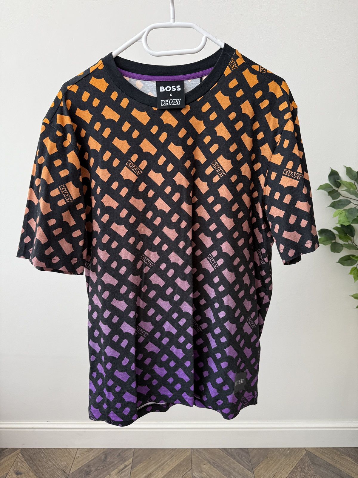 Hugo Boss Hugo Boss x Khaby Mens T Shirt Graphic Print Size US M / EU 48-50 / 2 - 2 Thumbnail