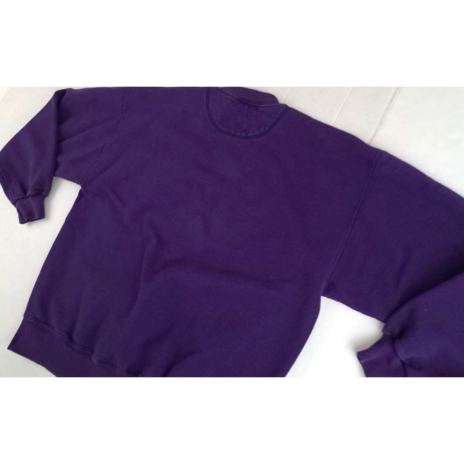 Jerzees VINTAGE Jerzees Sweatshirt Woman Embroidered Carnation Flowers USA Made Purple Long Sleeve Crew Neck Pullover Size L / US 10 / IT 46 - 5 Thumbnail