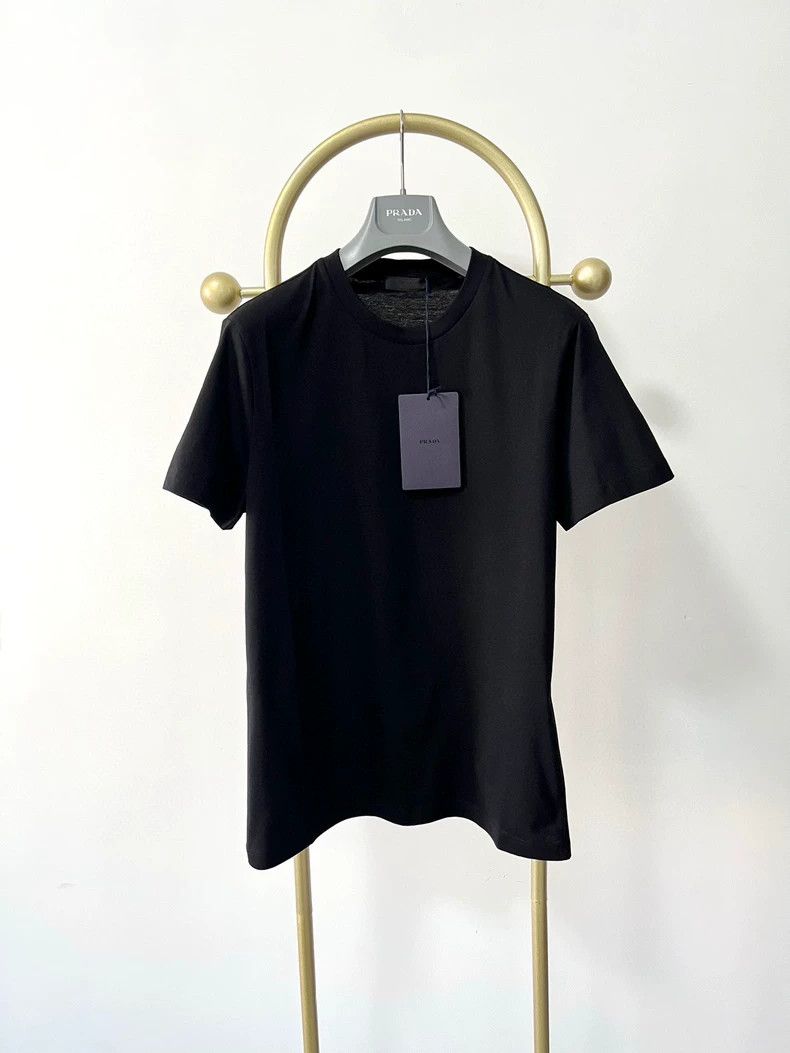 Prada PRADA Men's Short Sleeve T-Shirt - dmc Size US XL / EU 56 / 4 - 1 Thumbnail