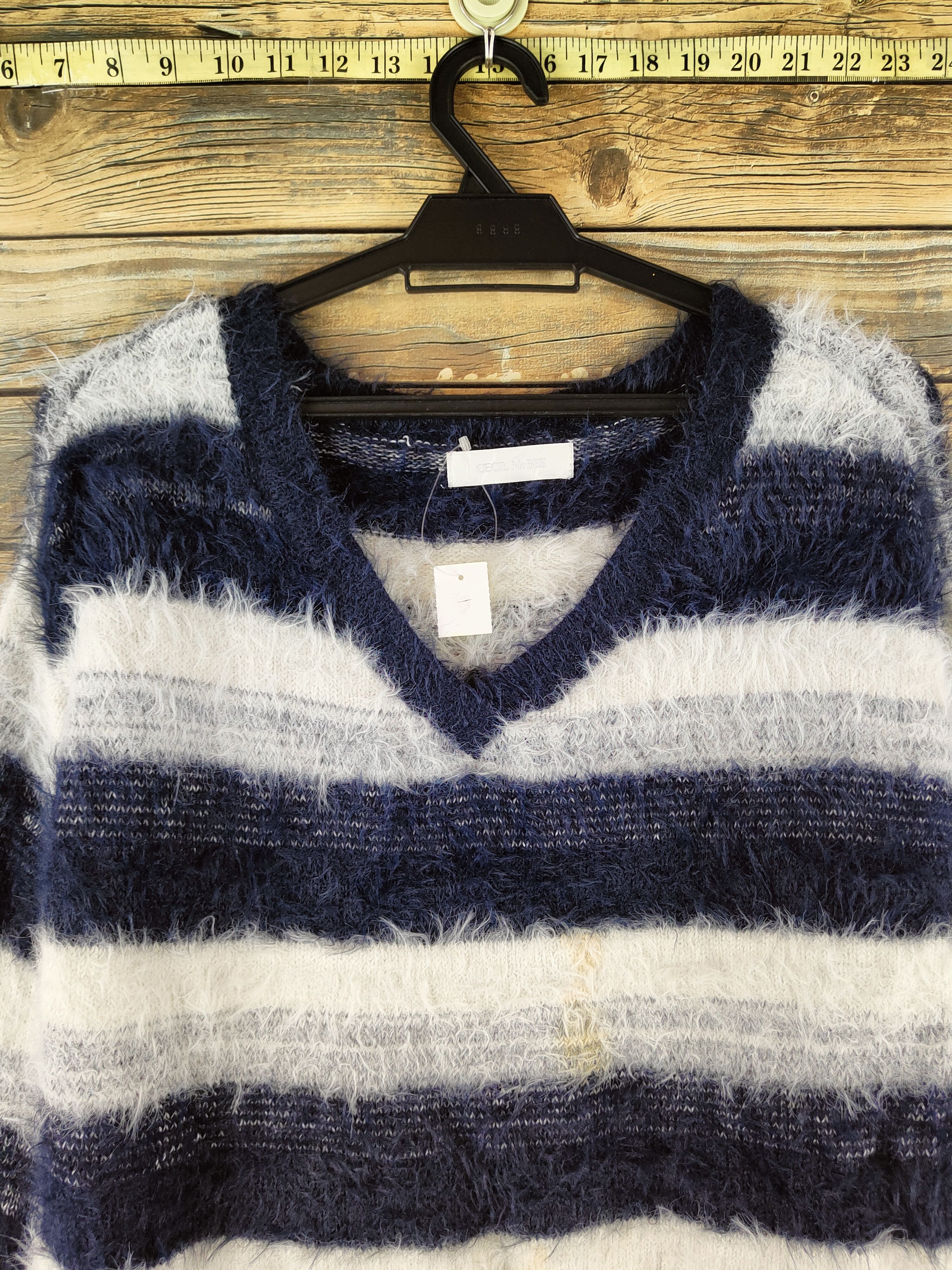 Japanese Brand DL Cecil McBee Navy White Fur Mohair Knitwear #46-497 Size M / US 6-8 / IT 42-44 - 2 Thumbnail