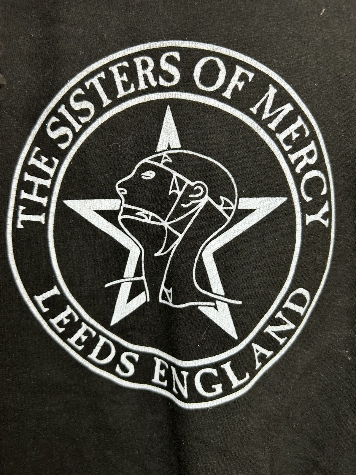 Band Tees × Vintage The Sisters Of Mercy Hoodie Leeds England Size US L / EU 52-54 / 3 - 5 Thumbnail