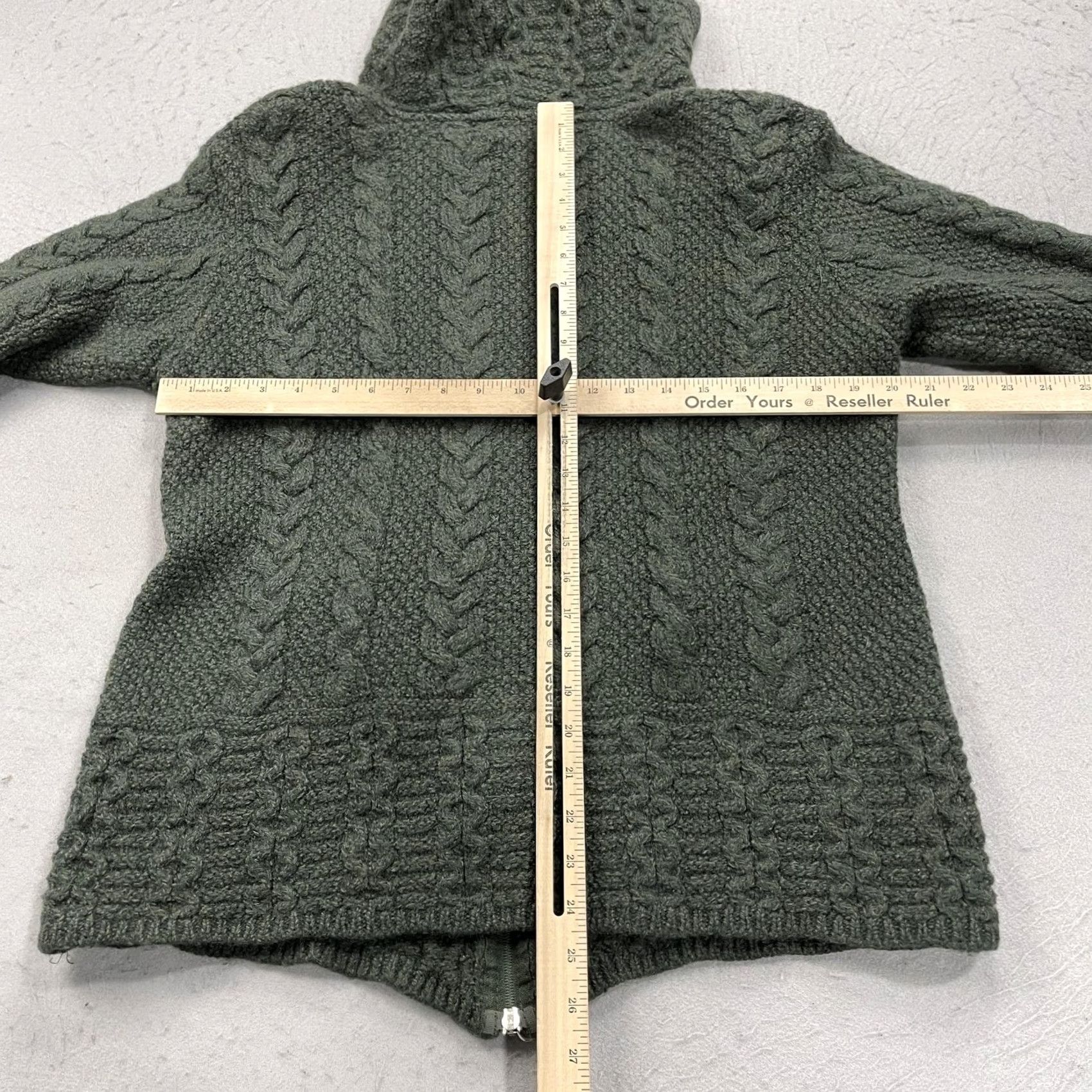 Market VINTAGE? No. Aran Sweater Market Green Hooded Cable-Knit MD? None. Size L / US 10 / IT 46 - 6 Thumbnail