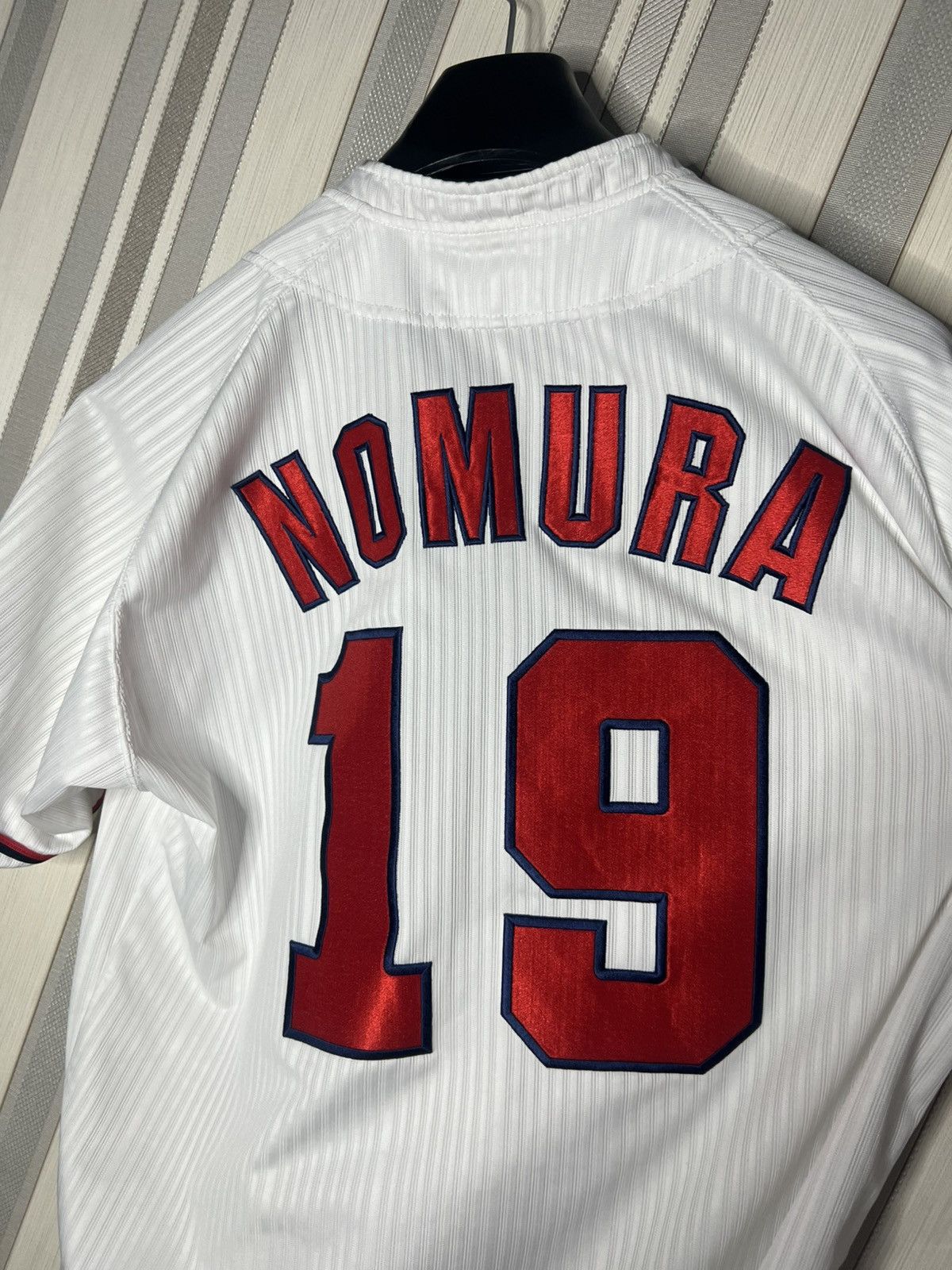 Mizuno Hiroshima Toyo Carp Mizuno Baseball Jersey #19 Nomura Size US M / EU 48-50 / 2 - 7 Thumbnail