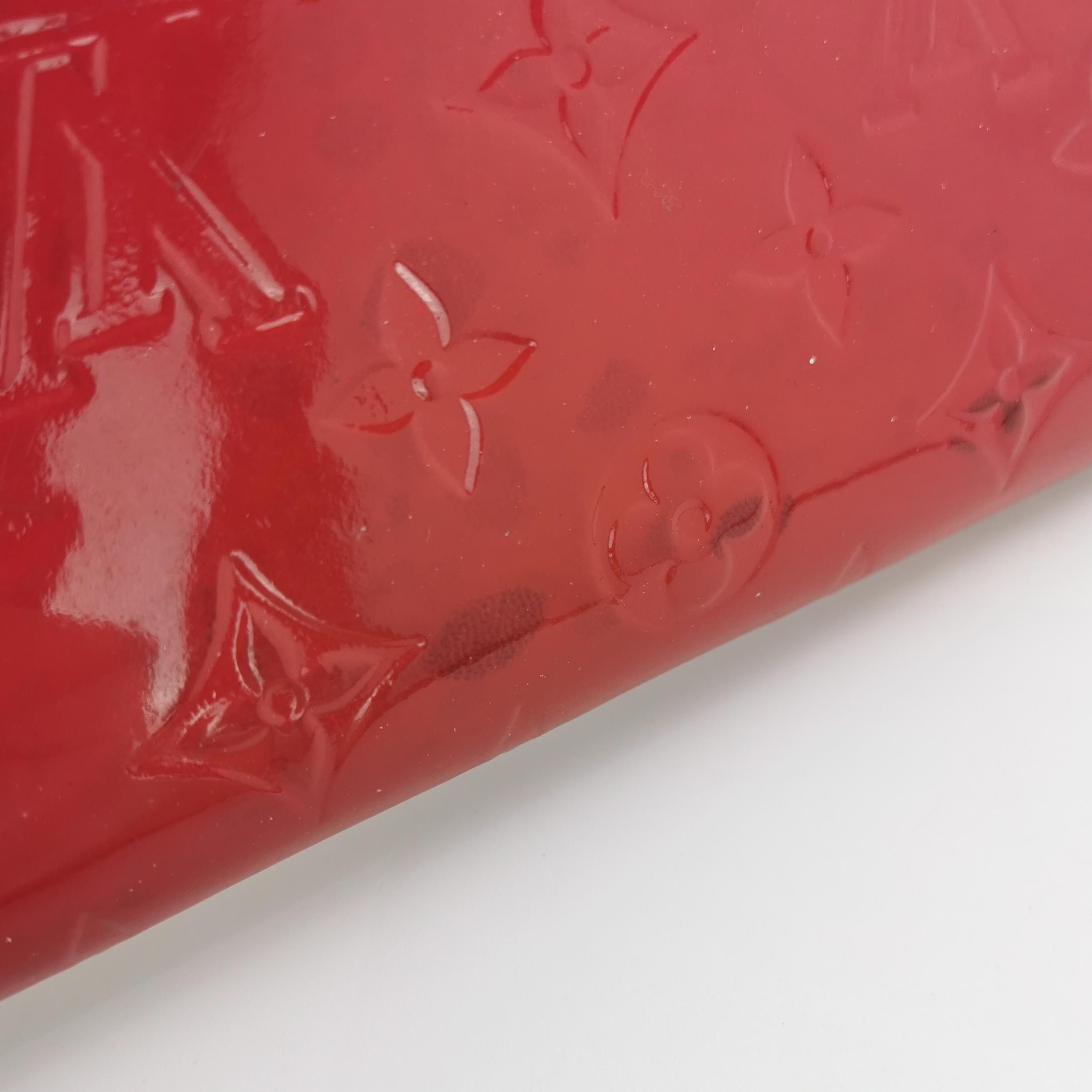 Louis Vuitton Louis Vuitton (LV) Patent leather embossed monogram long wa Size ONE SIZE - 6 Thumbnail