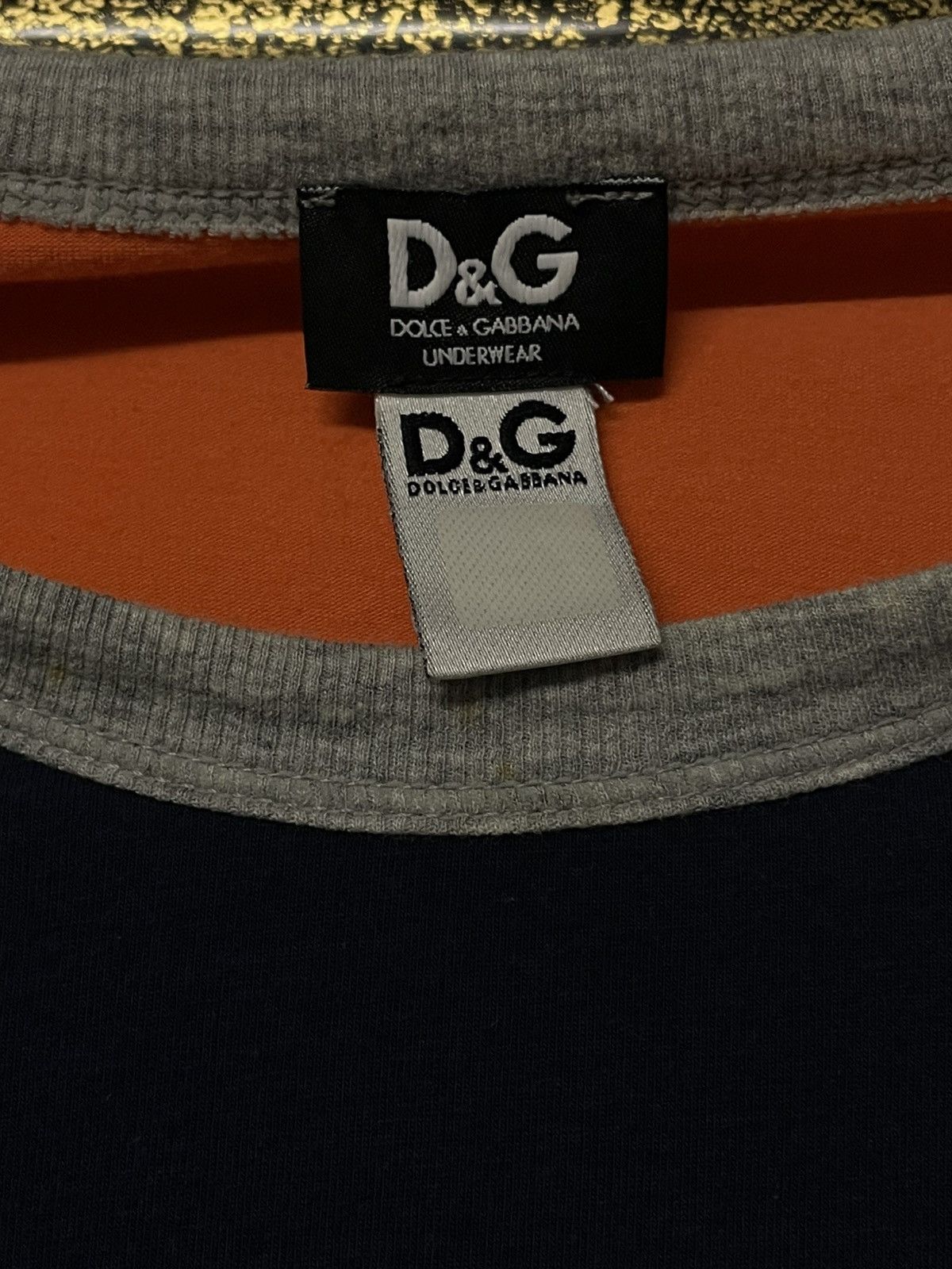 Dolce & Gabbana Vintage Designer Dolce & Gabbana Small Logo Pop Tshirt Size US S / EU 44-46 / 1 - 5 Thumbnail
