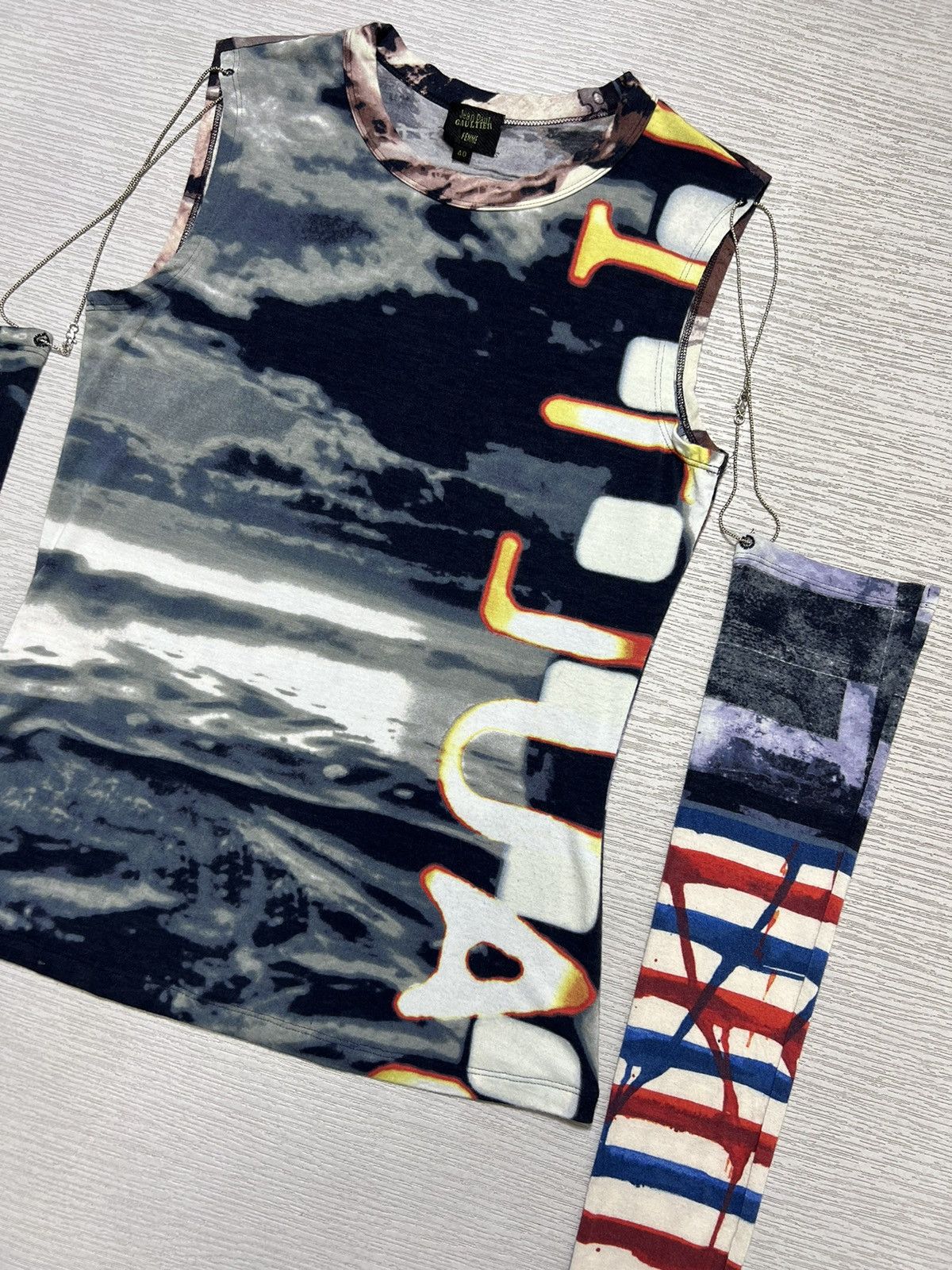 Jean Paul Gaultier Jean Paul Gaultier - F/W 01’ - Chain Sleeve Printed L/S Size S / US 4 / IT 40 - 3 Thumbnail