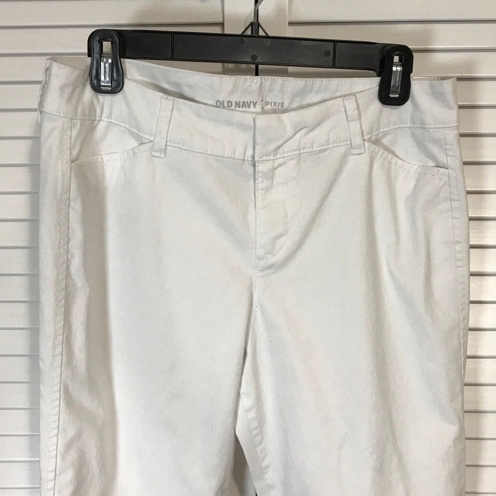 Old Navy Old Navy Pixie White Straight Leg Petite Ankle Pants 6 Size 28" / US 6 / IT 42 - 3 Thumbnail