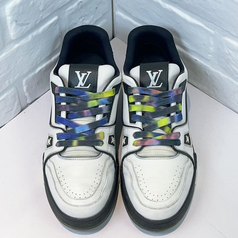 Louis Vuitton Louis Vuitton Stylish Low-Top Trainers for Men 0079 Size US 9 / IT 39 - 1 Thumbnail