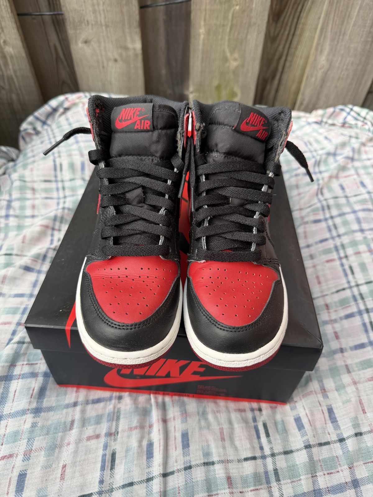 Jordan Brand Jordan 1 Retro High Banned Bred 2016 Size US 5 / IT 35 - 2 Thumbnail