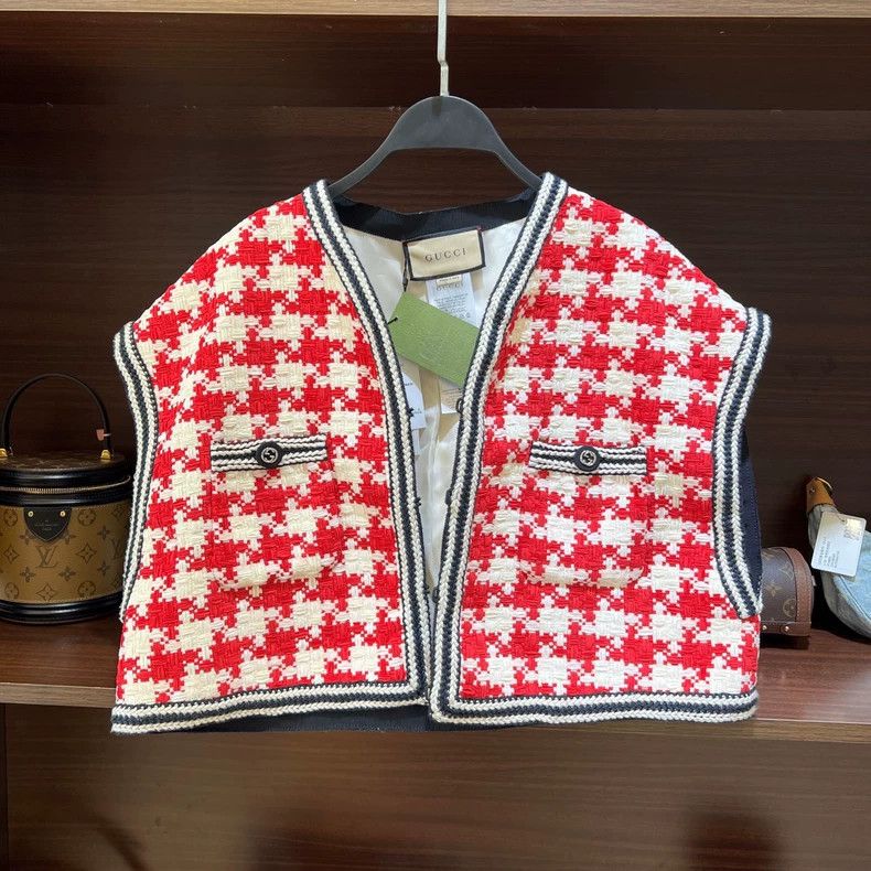 Gucci Gucci Vest Size M / US 6-8 / IT 42-44 - 1 Thumbnail