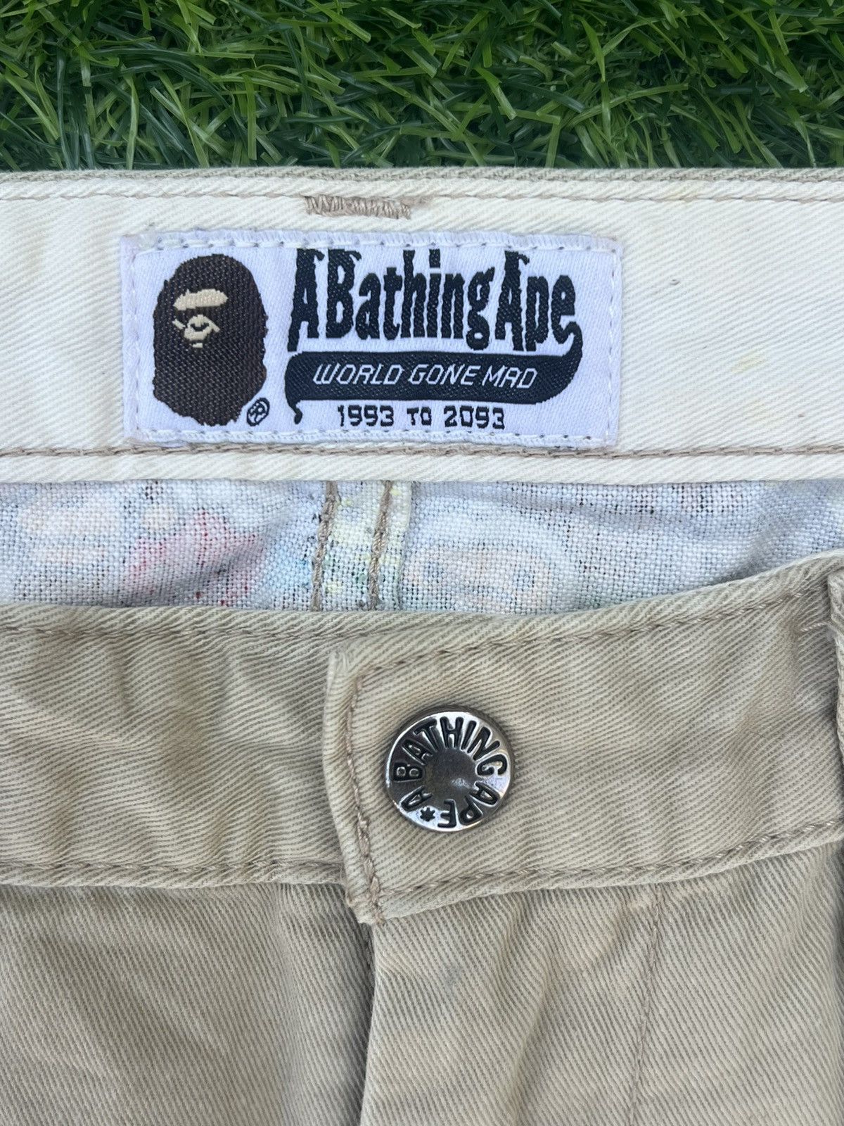 Bape A Bathing Ape (BAPE) Baby Milo Sad Face Chino Pants – Beige Size US 40 / EU 56 - 2 Thumbnail