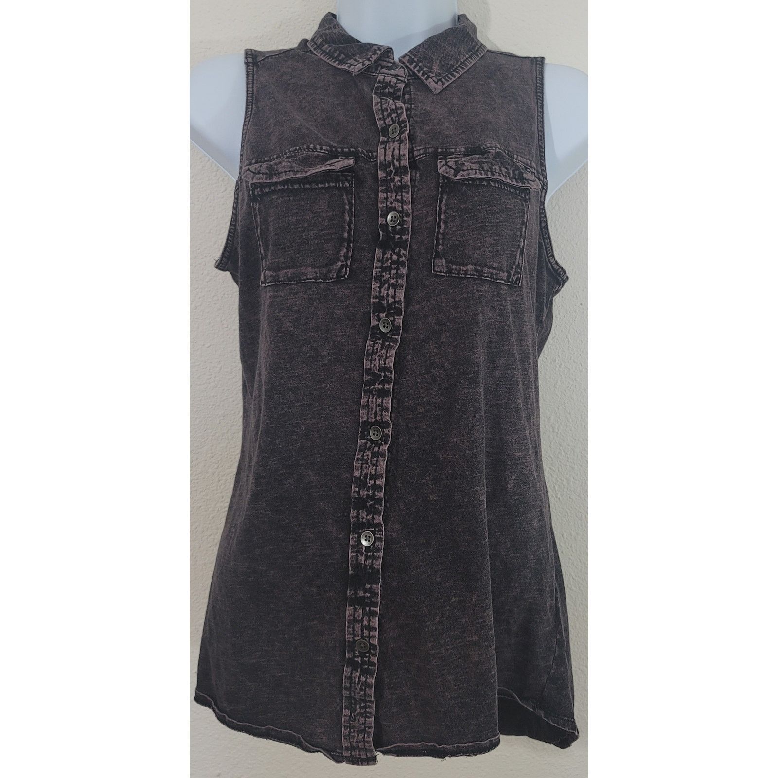 Rock & Republic Rock & Republic Purple Button Up Sleeveless Cut Out Back S Size S / US 4 / IT 40 - 1 Thumbnail