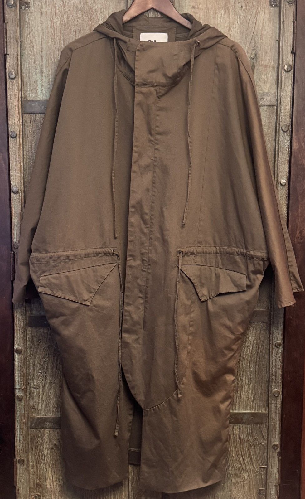 Carolina Herrera Oversized Hooded Fishtail Parka in Dark Khaki Size US M / EU 48-50 / 2 - 3 Thumbnail