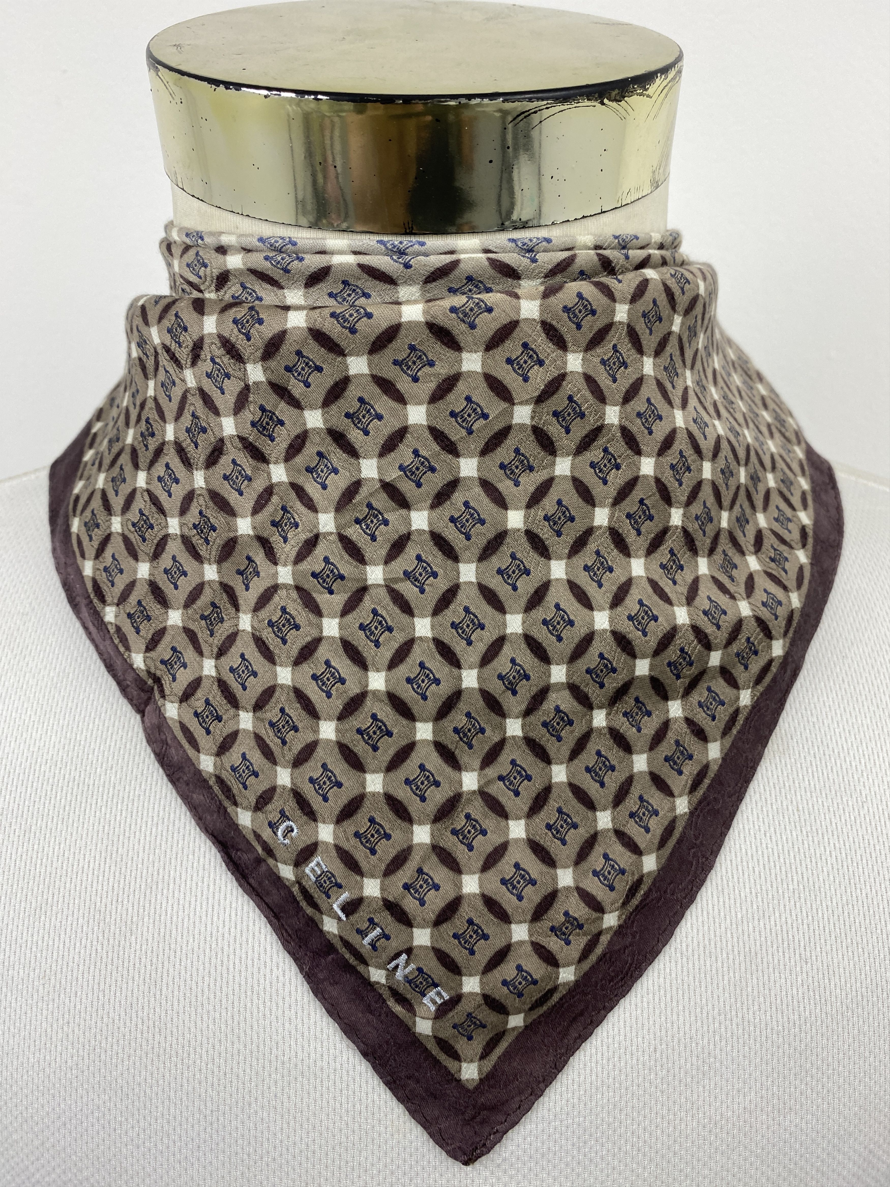 Celine Vintage Celine Handkerchief / Neckerchief HKC1132 Size ONE SIZE - 1 Thumbnail
