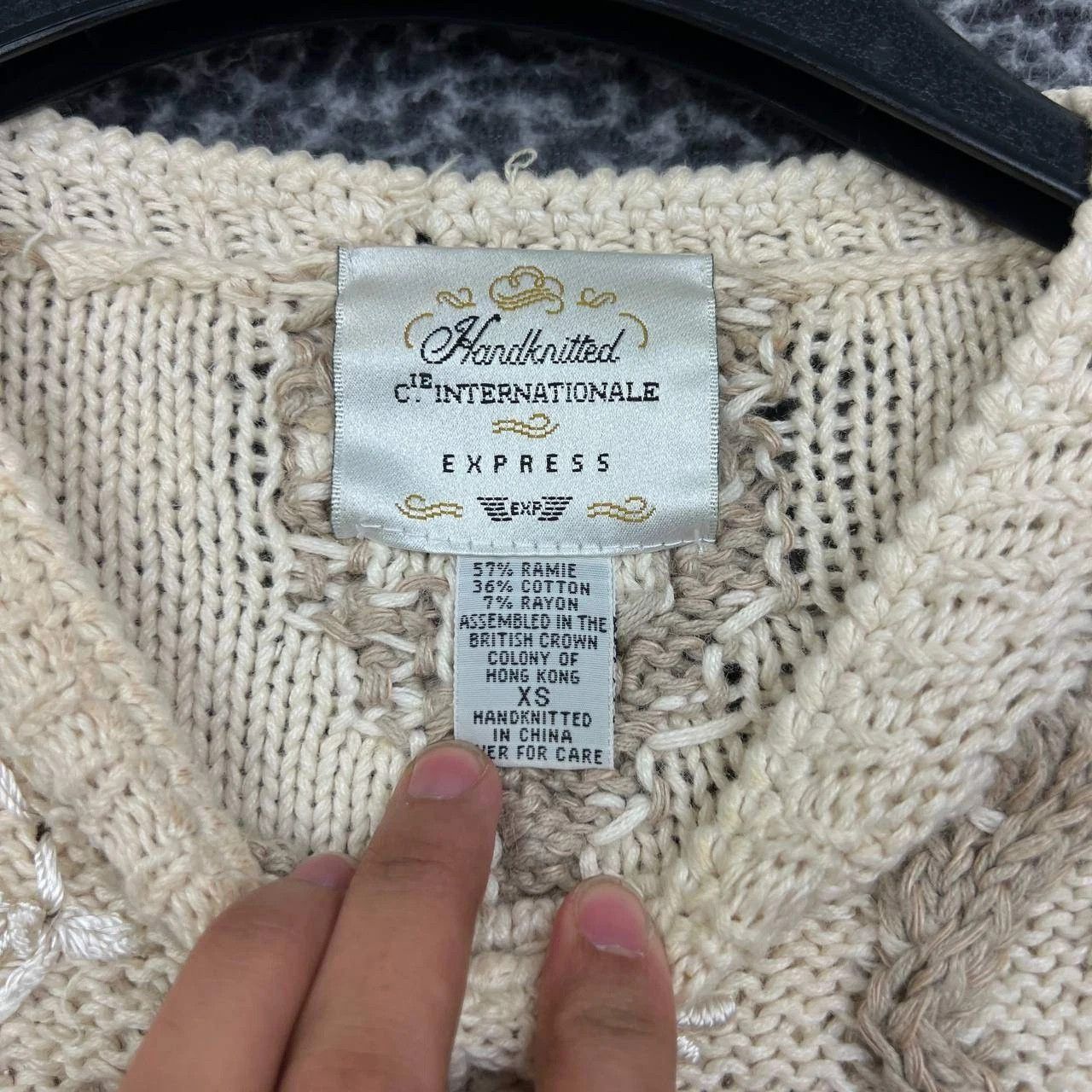 Express Vintage Express Sweater Women XS Cable Knit Pullover Size XS / US 0-2 / IT 36-38 - 3 Thumbnail
