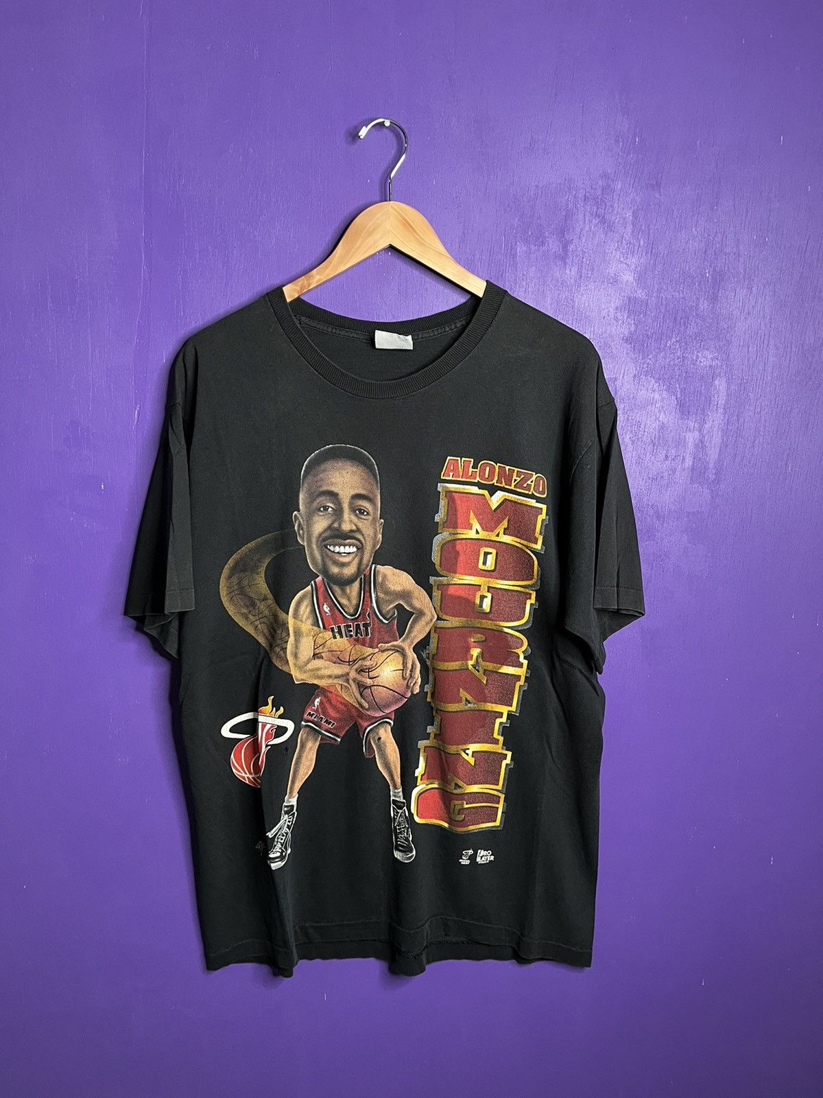 image of NBA x Pro Player Vintage 90's Miami Heat Alonzo Mourning Player T-Shirt in Black, Men's (Size XL)