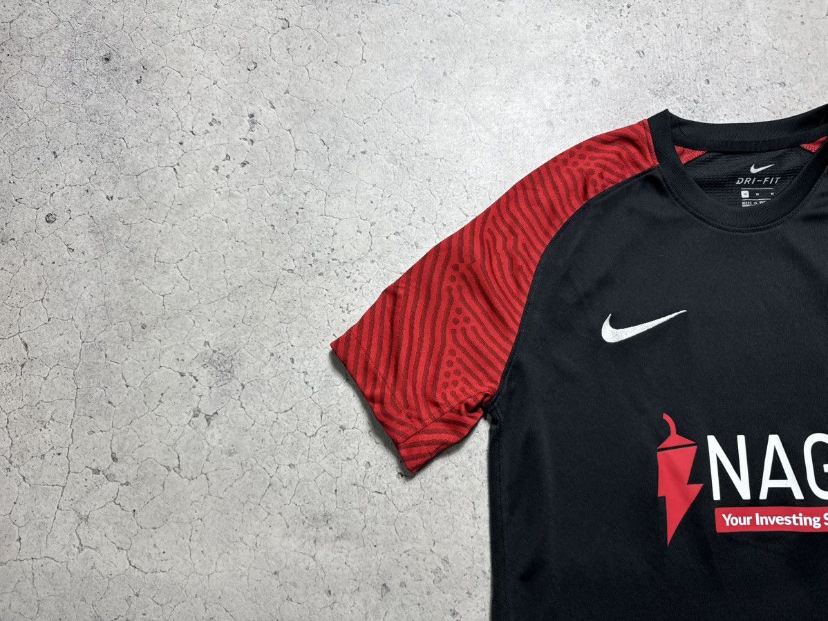Nike Nike FC Sevilla Vintage Soccer Jersey Size US M / EU 48-50 / 2 - 3 Thumbnail
