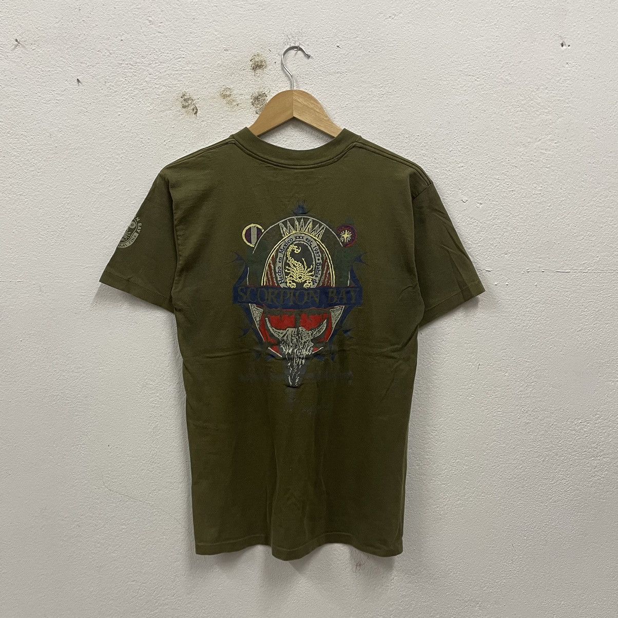 Vintage 🔥🔥Vintage 90s Scorpion Bay Big Logo Skate Surf Tee Size US S / EU 44-46 / 1 - 1 Thumbnail