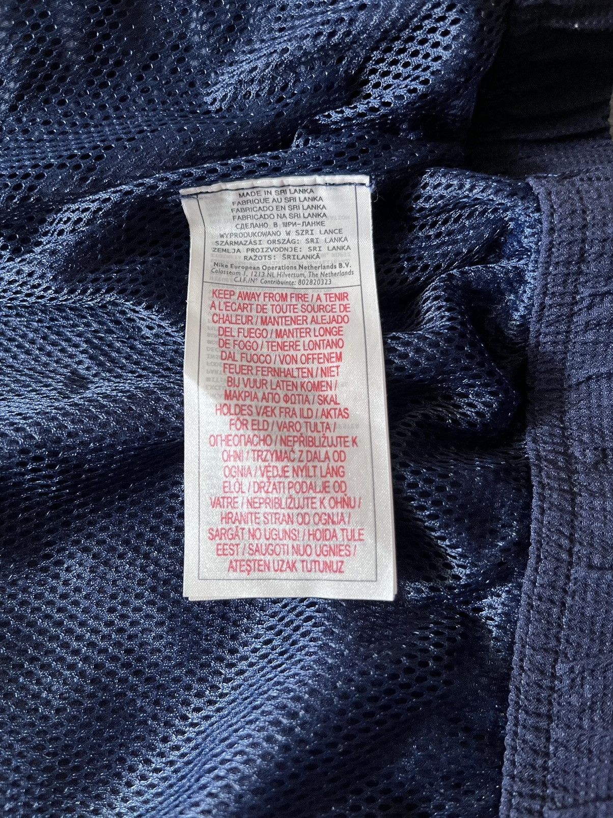 Nike Vintage Nike Team Zip Sweatshirt Y2K ACG Tn Size L Size US L / EU 52-54 / 3 - 4 Thumbnail
