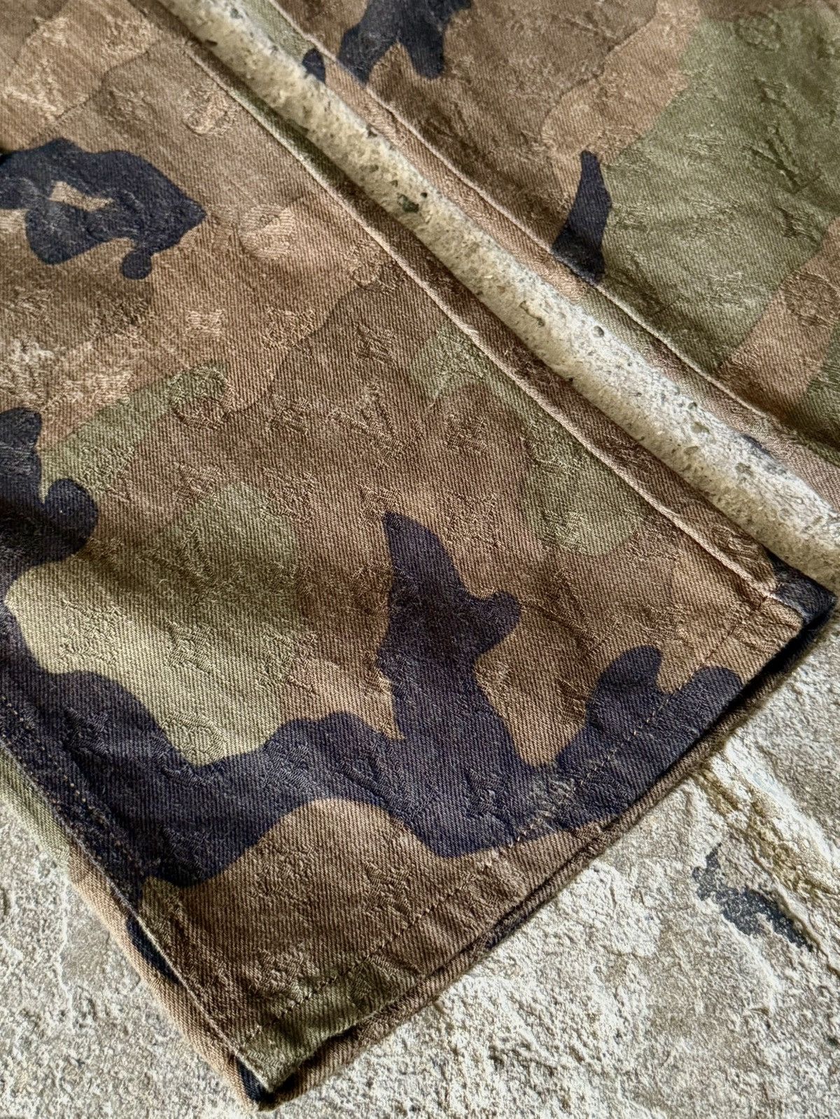 Louis Vuitton × Supreme Louis Vuitton - Supreme -SS16- Jacquard Camo Carpenter Jeans Size US 30 / EU 46 - 3 Thumbnail