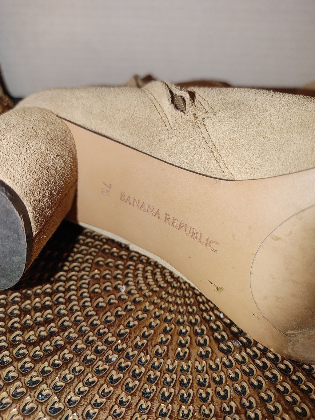 Banana Republic Banana Republic Suede Booties Size 7.5 Size US 7.5 / IT 37.5 - 5 Thumbnail