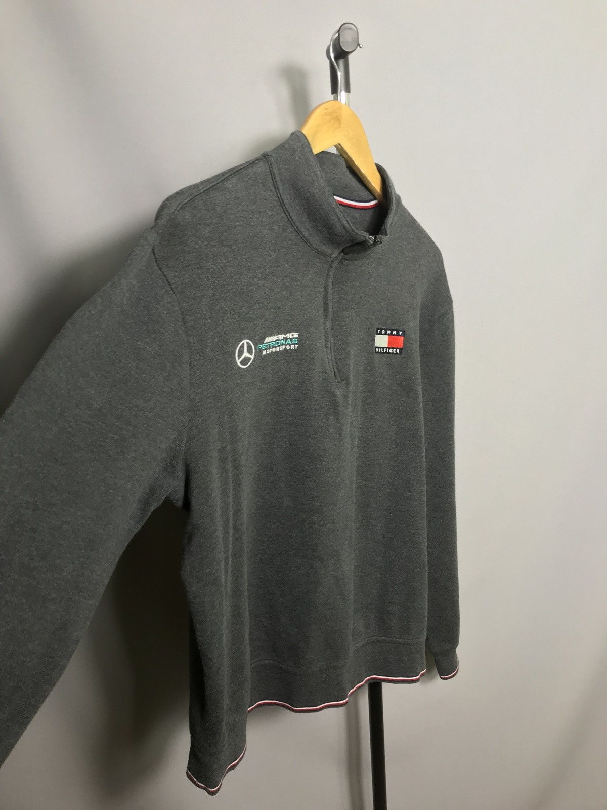 Mercedes-Benz × Sports Specialties × Tommy Hilfiger MERCEDES AMG PETRONAS F1 TEAM ISSUE 1/4 ZIP Cotton Size US L / EU 52-54 / 3 - 3 Thumbnail