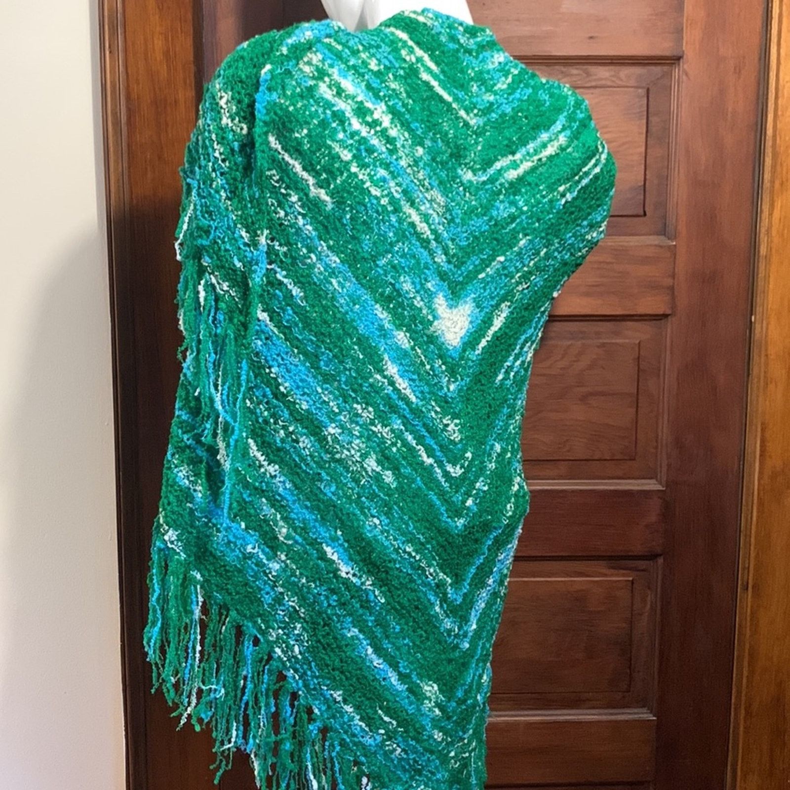 Handmade Handmade knit crochet bouclé shawl scarf wrap PONCHO Size ONE SIZE - 7 Thumbnail