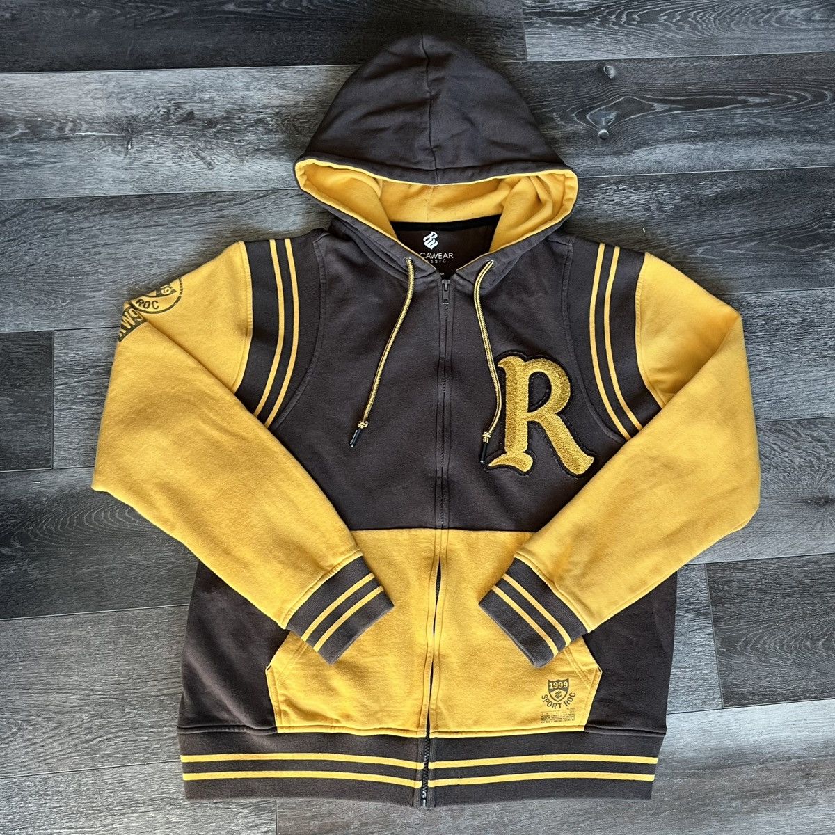 Rocawear Vintage 2000s Rocawear Embroidered Logo Skater Zip Up Hoodie Size US L / EU 52-54 / 3 - 1 Thumbnail