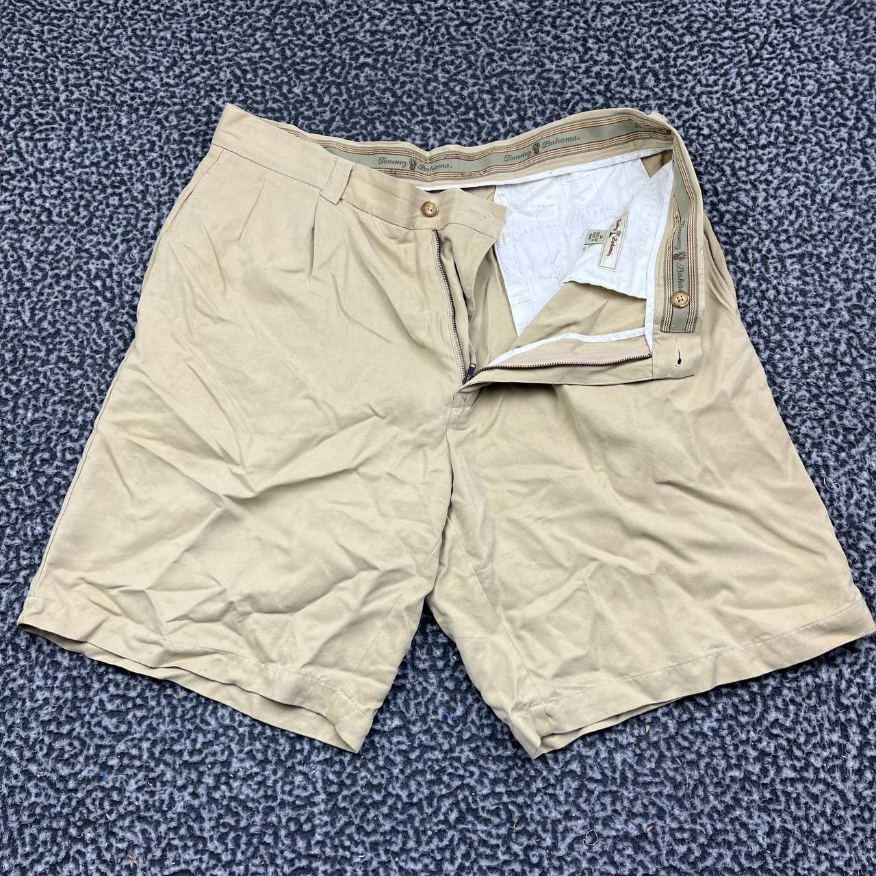 Tommy Bahama Tommy Bahama Shorts Men 34 Pleated Relaxed Island Life Silk Size US 34 / EU 50 - 1 Thumbnail