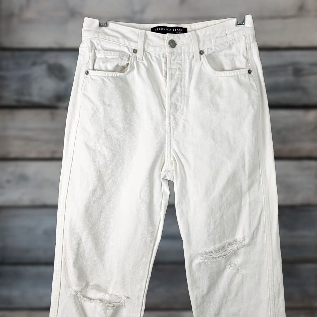 Veronica Beard **Veronica Beard Women's Size 27 White Crop Jean** User: **Veronica Beard Women's White Size 27 Crop Jean** Size 27" / US 4 / IT 40 - 1 Thumbnail