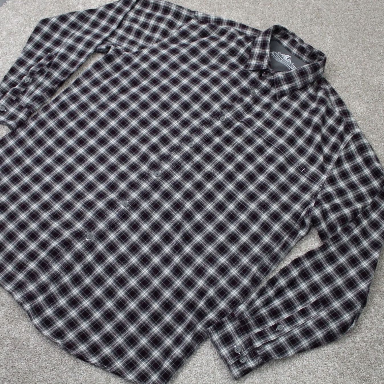 Croft & Barrow Croft & Barrow Shirt Mens XL Blue/White Quick Dry Flannel Vented S/S Button Up Size US XL / EU 56 / 4 - 3 Thumbnail
